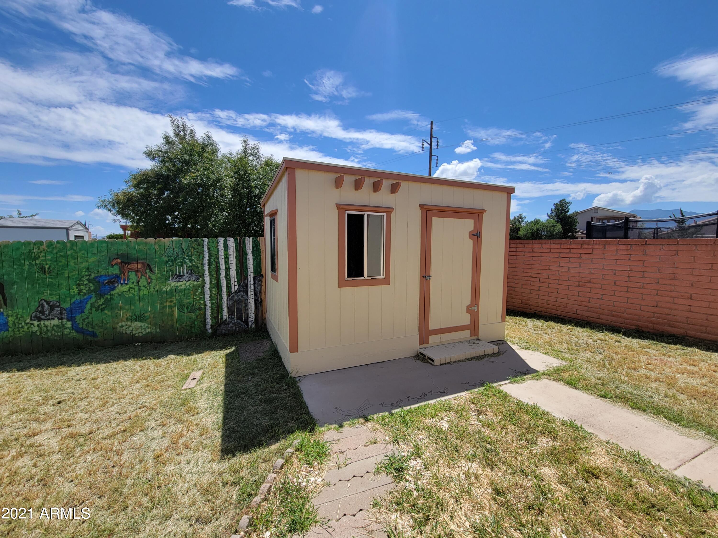 THE MEADOWS - Residential