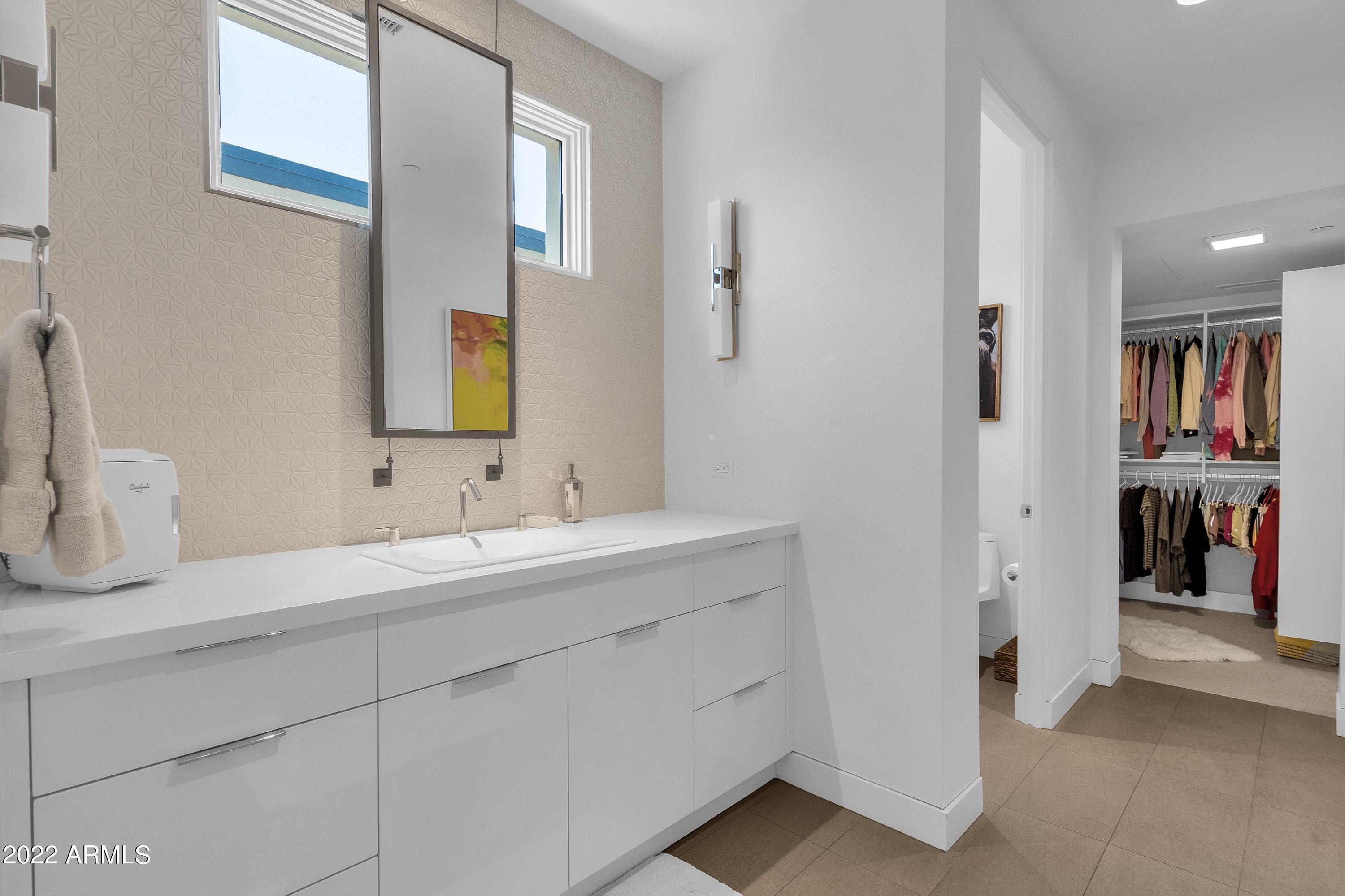 THE VILLAGE AT MOUNTAIN SHADOWS - Residential