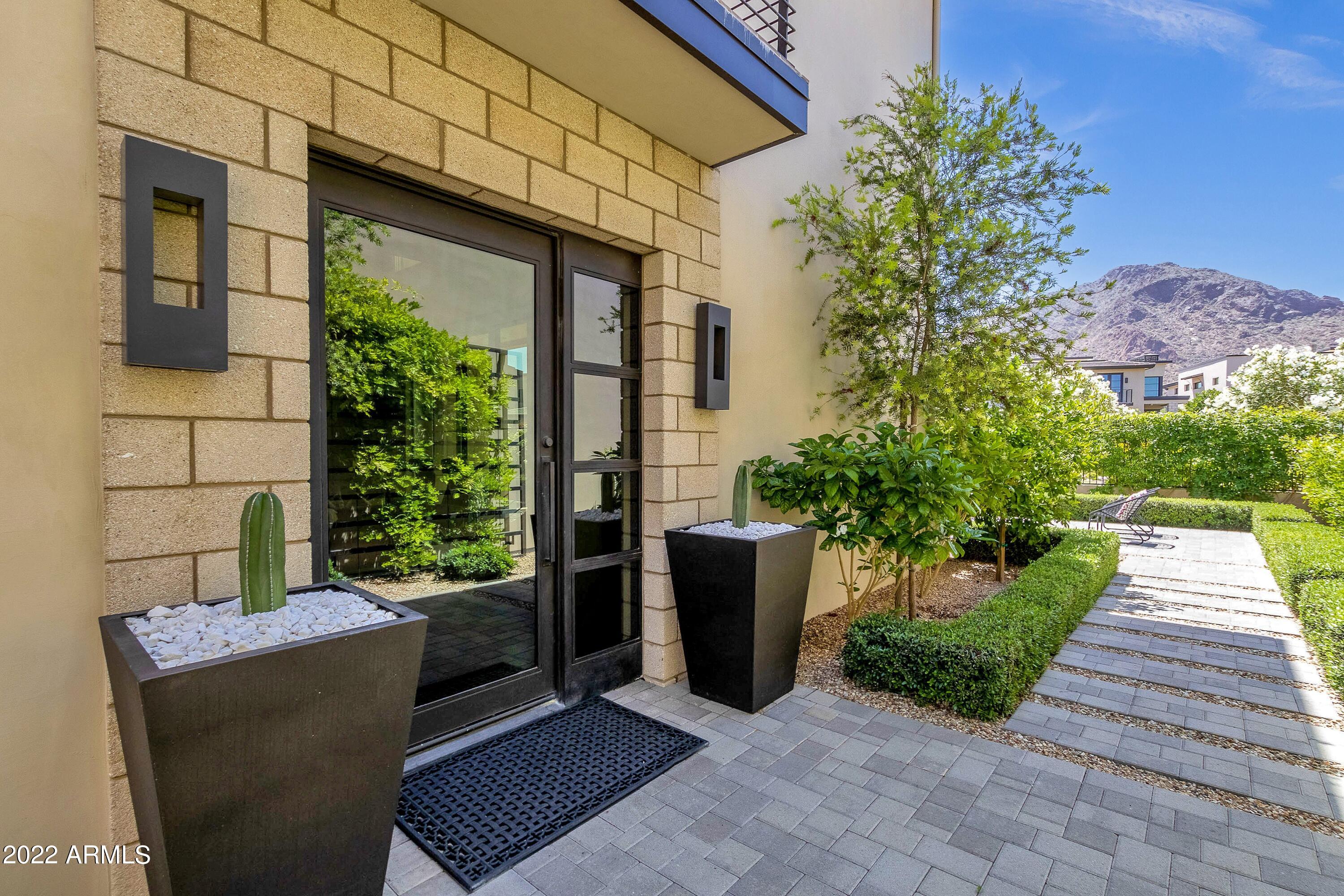 THE VILLAGE AT MOUNTAIN SHADOWS - Residential