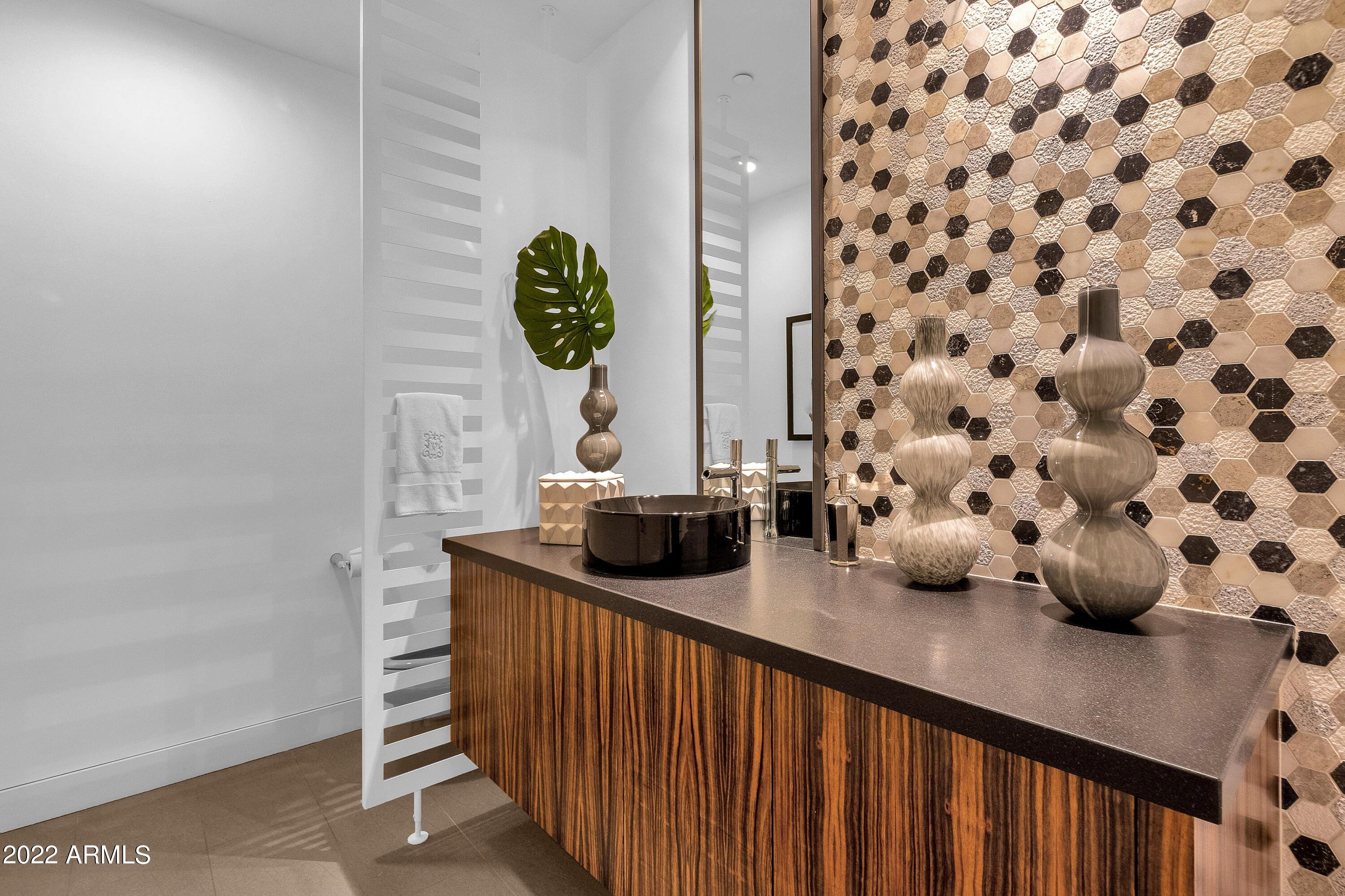 THE VILLAGE AT MOUNTAIN SHADOWS - Residential