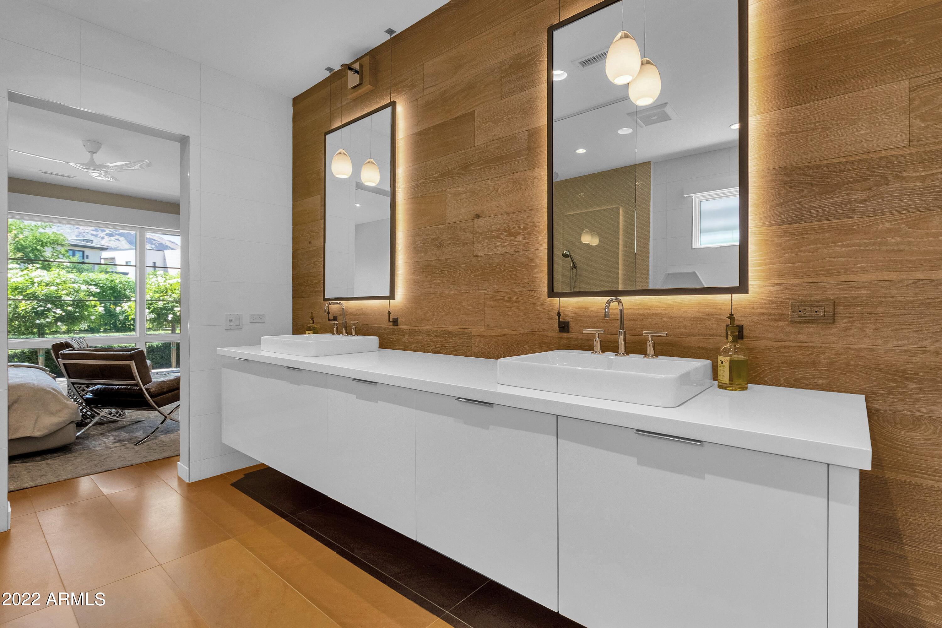 THE VILLAGE AT MOUNTAIN SHADOWS - Residential
