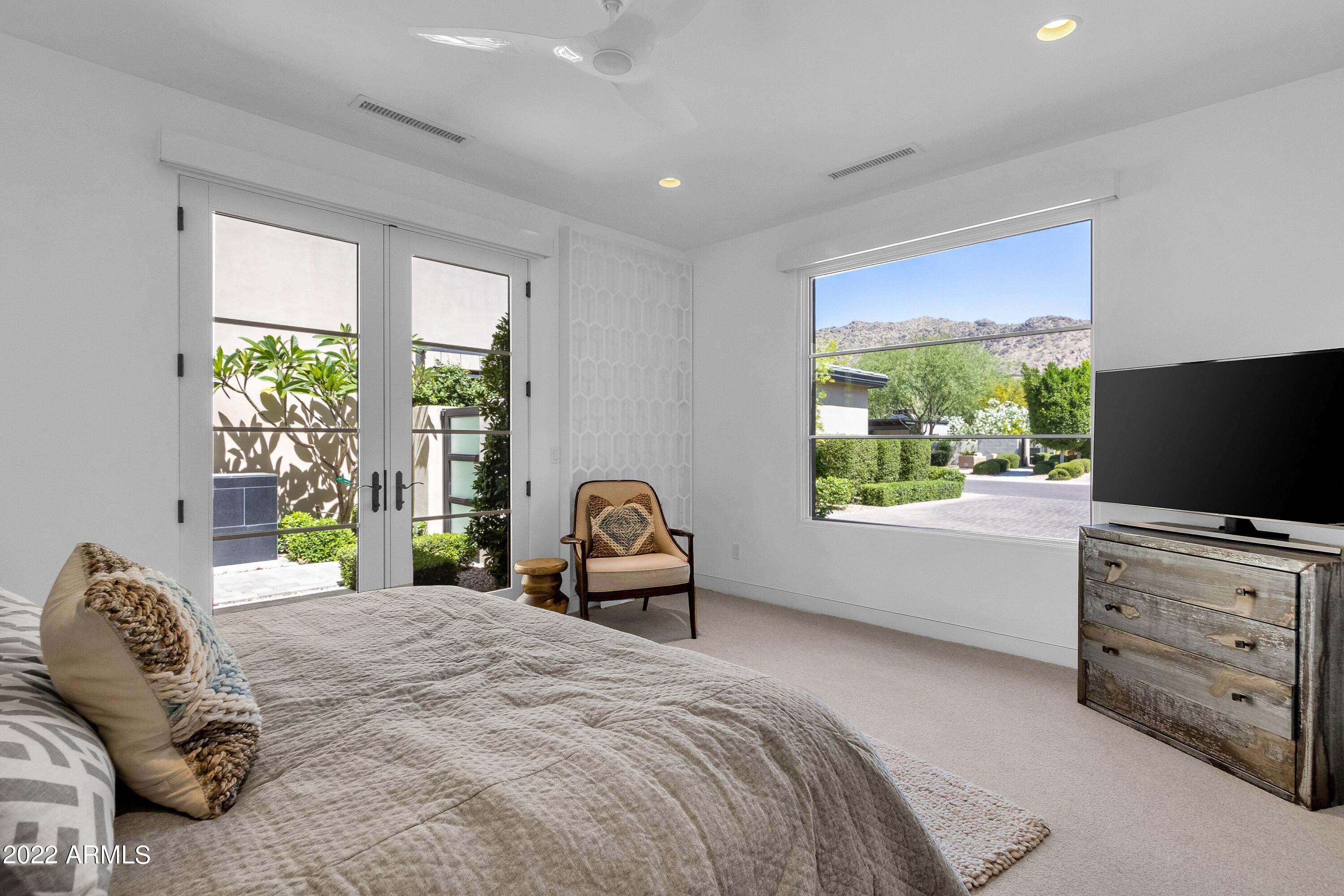 THE VILLAGE AT MOUNTAIN SHADOWS - Residential