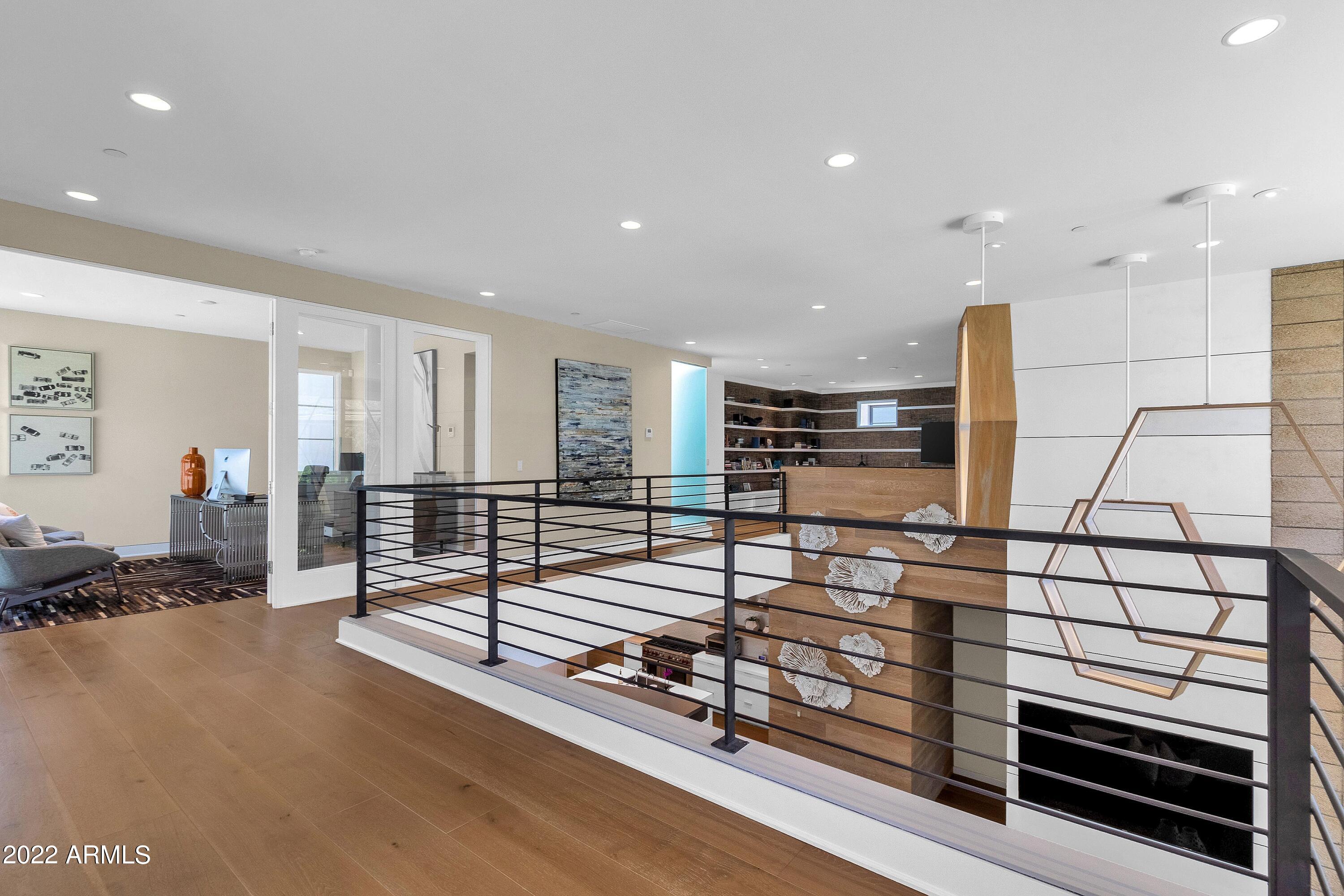 THE VILLAGE AT MOUNTAIN SHADOWS - Residential