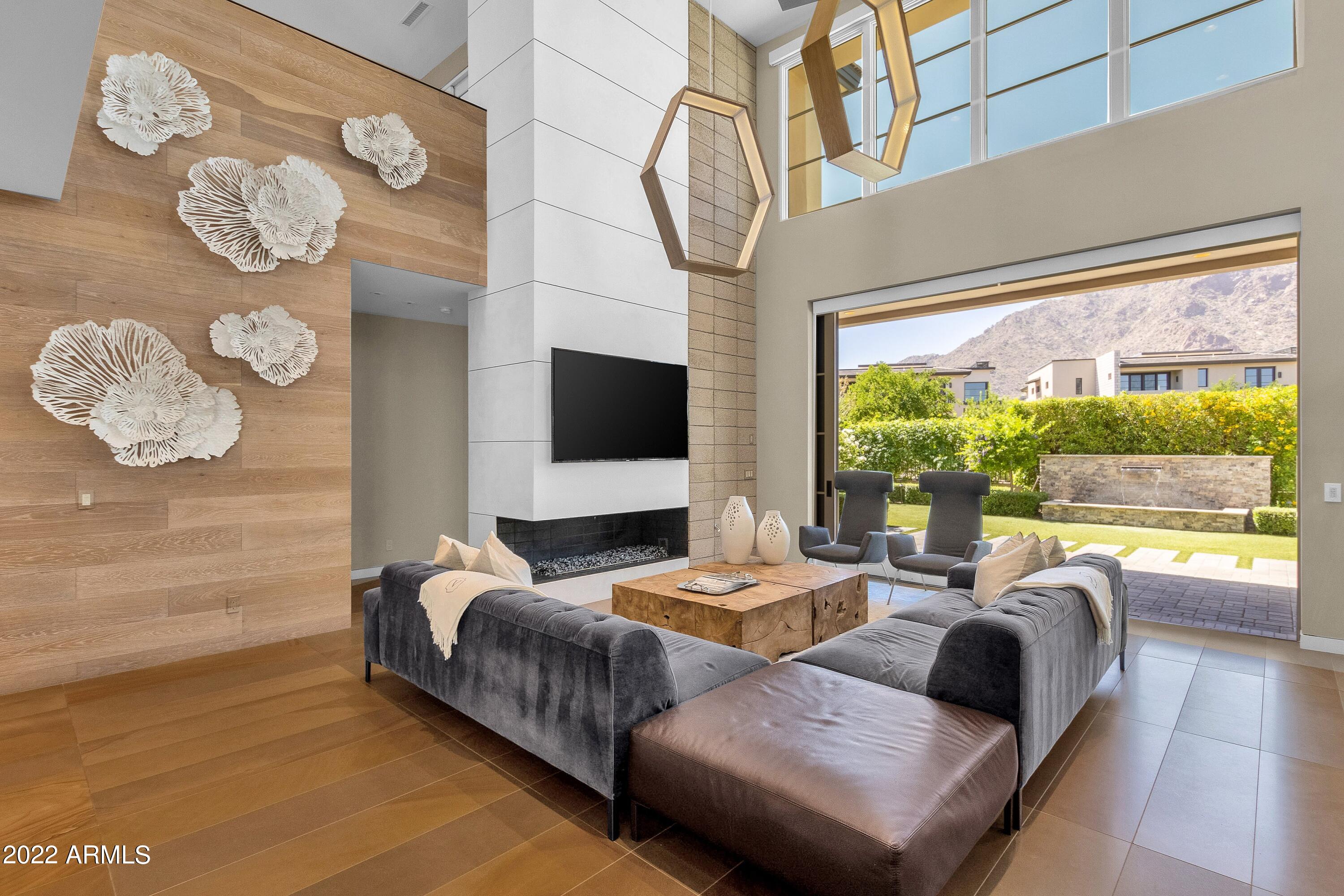 THE VILLAGE AT MOUNTAIN SHADOWS - Residential