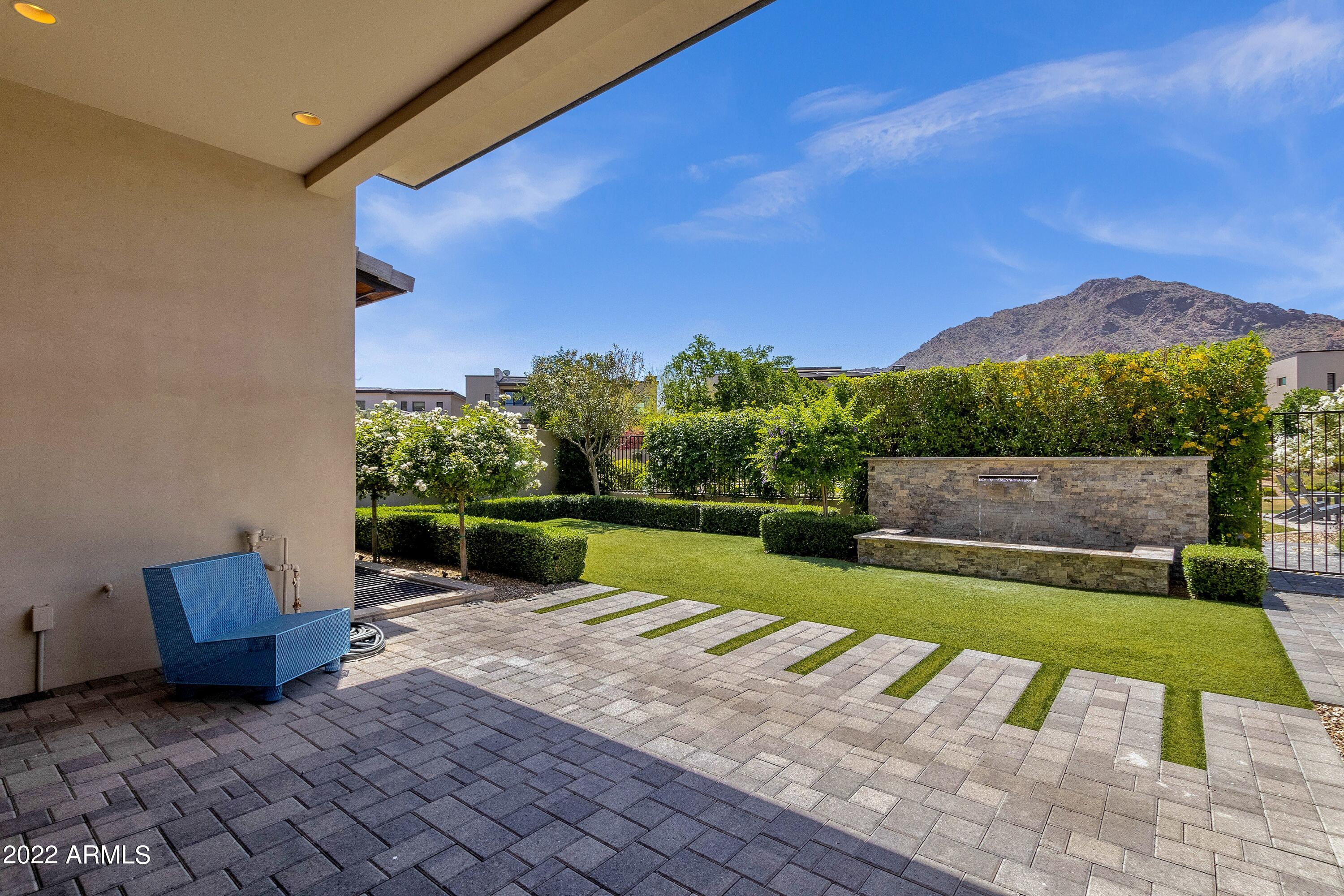 THE VILLAGE AT MOUNTAIN SHADOWS - Residential