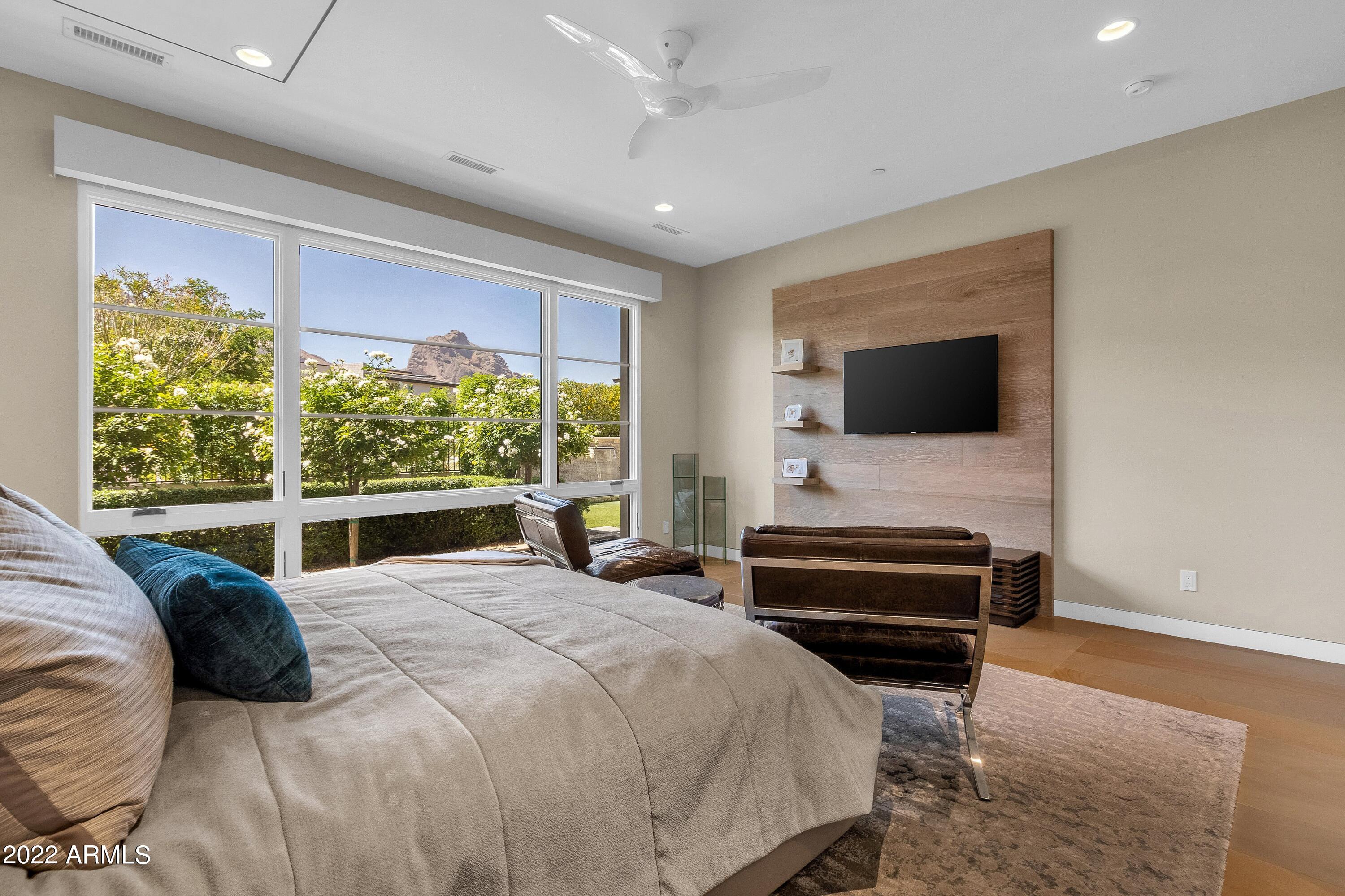 THE VILLAGE AT MOUNTAIN SHADOWS - Residential
