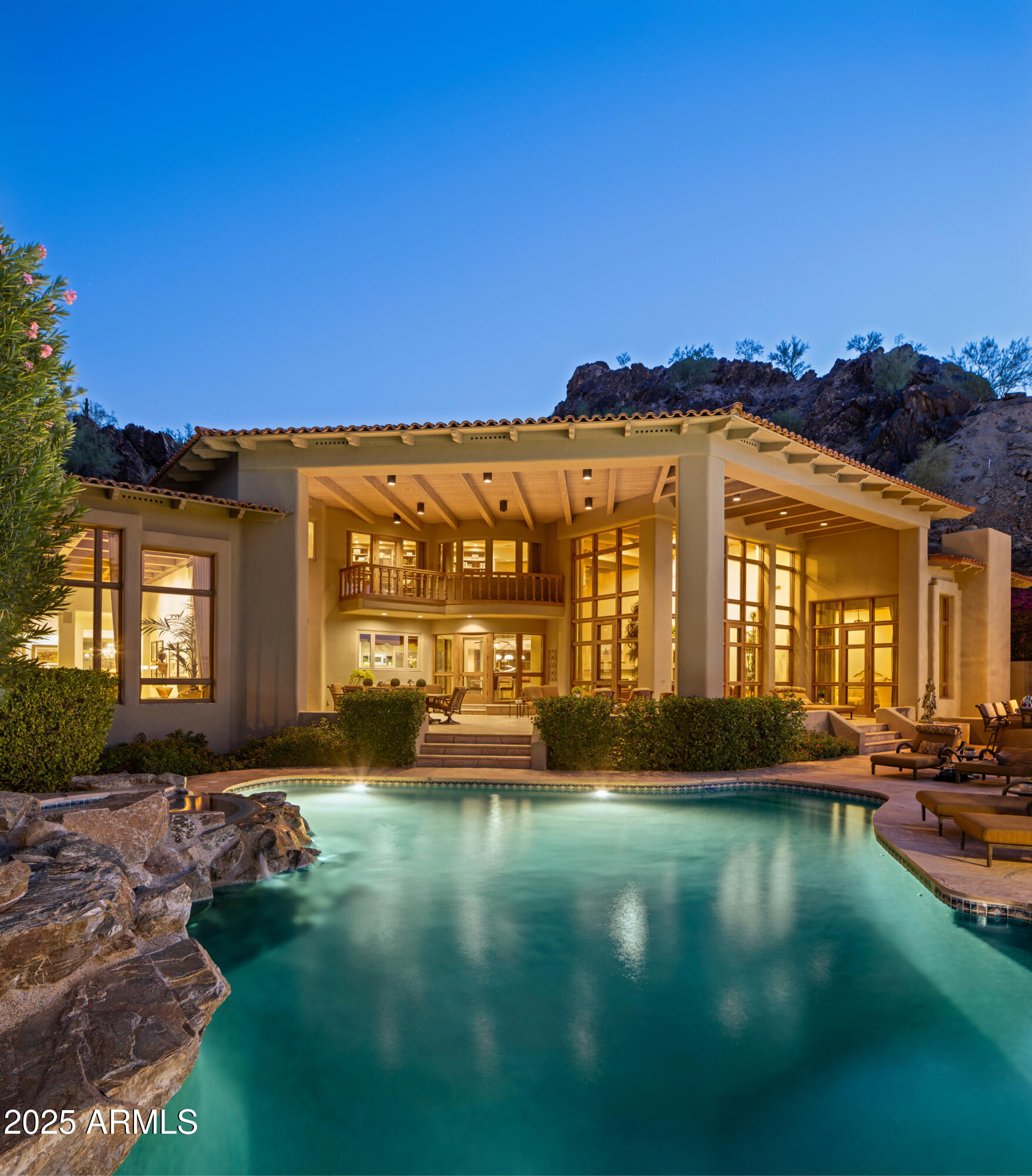 LAS BRISAS - Residential