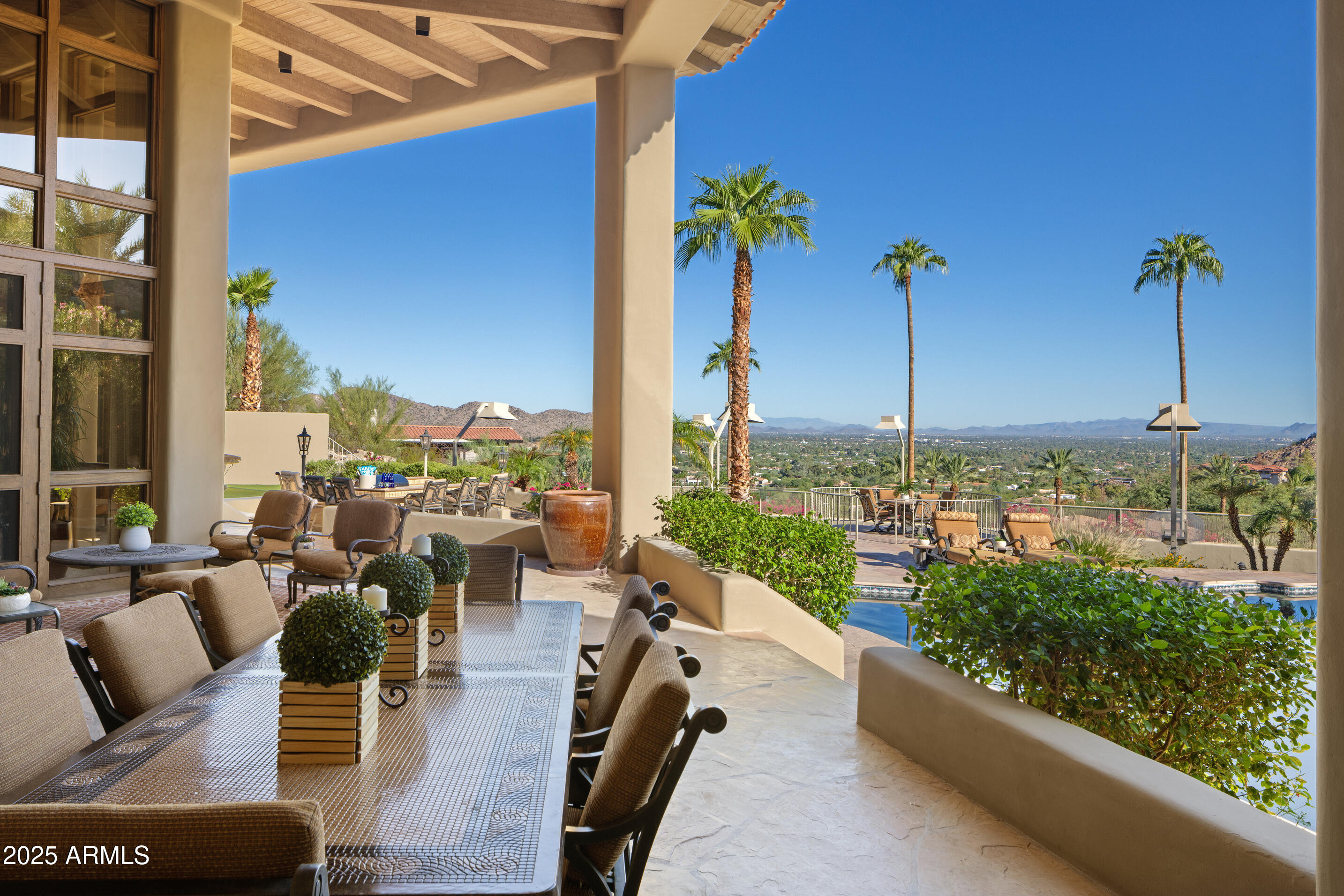 LAS BRISAS - Residential