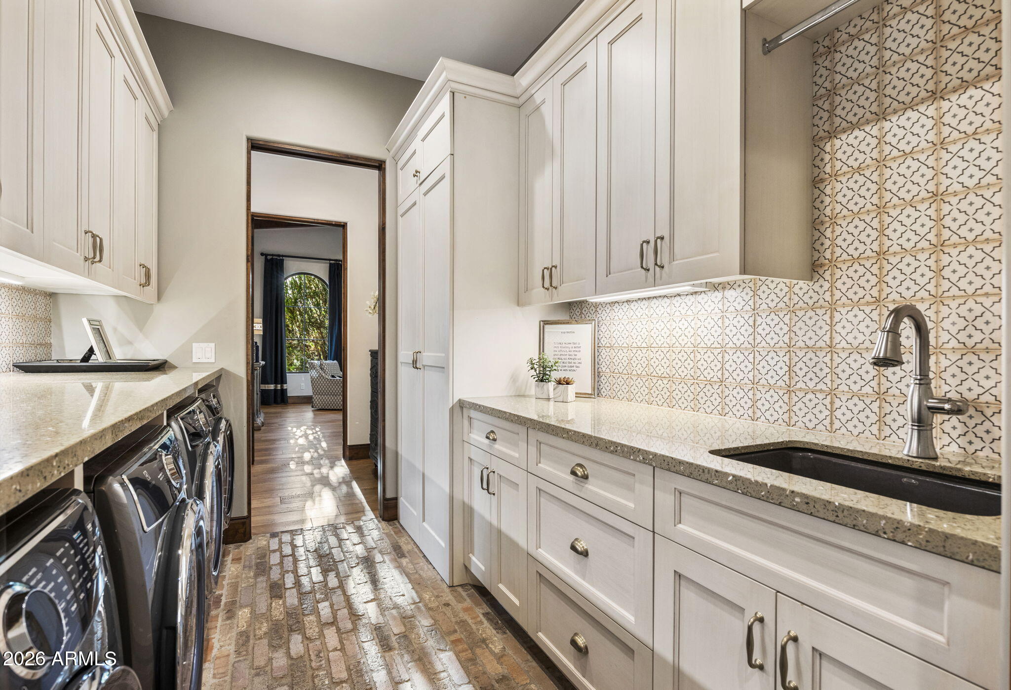 EVANS ADDITION TO ORANGEWOOD BLOCK 1 LOTS 12 - Residential