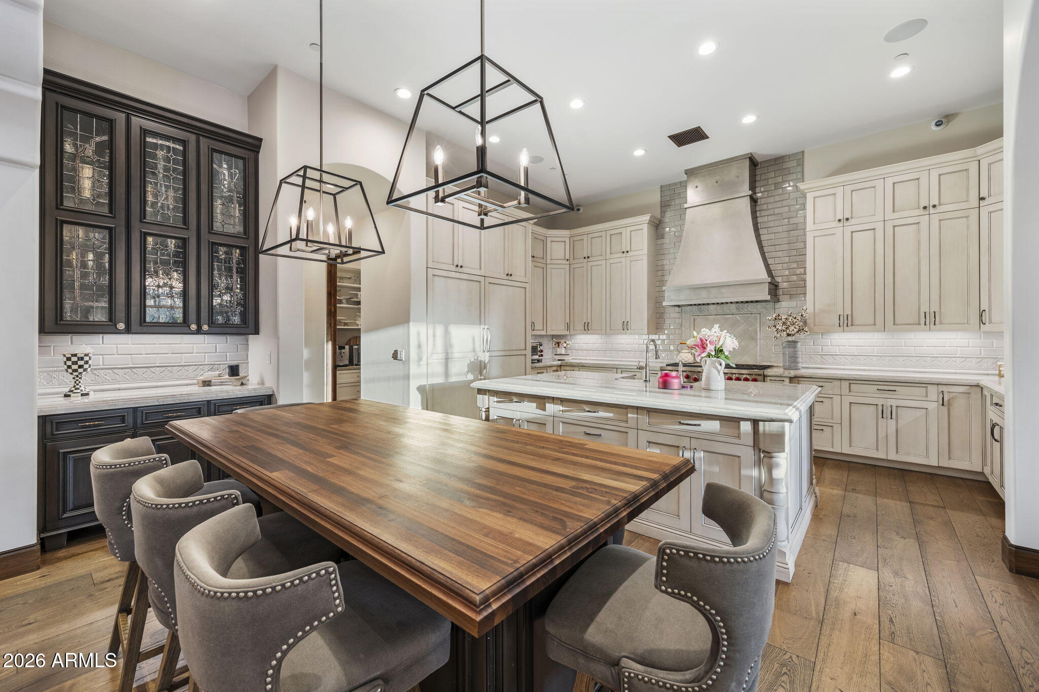 EVANS ADDITION TO ORANGEWOOD BLOCK 1 LOTS 12 - Residential