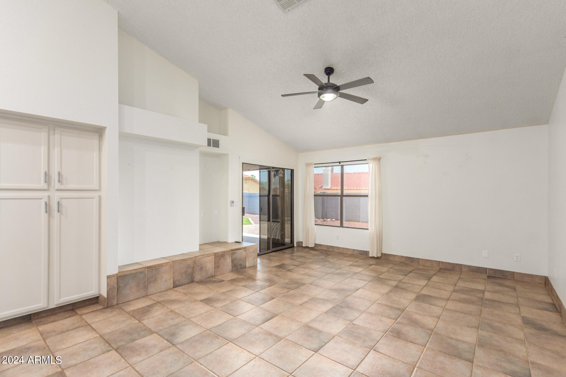 AHWATUKEE FS-16 - Residential