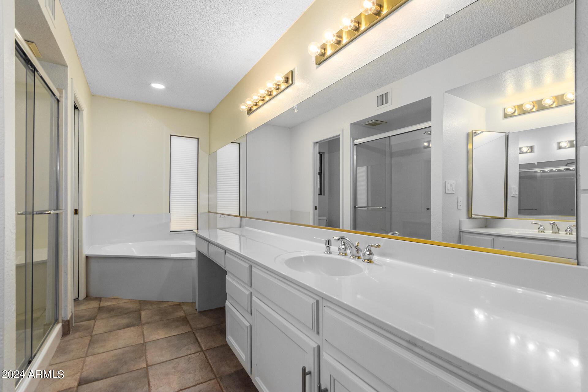 AHWATUKEE FS-16 - Residential