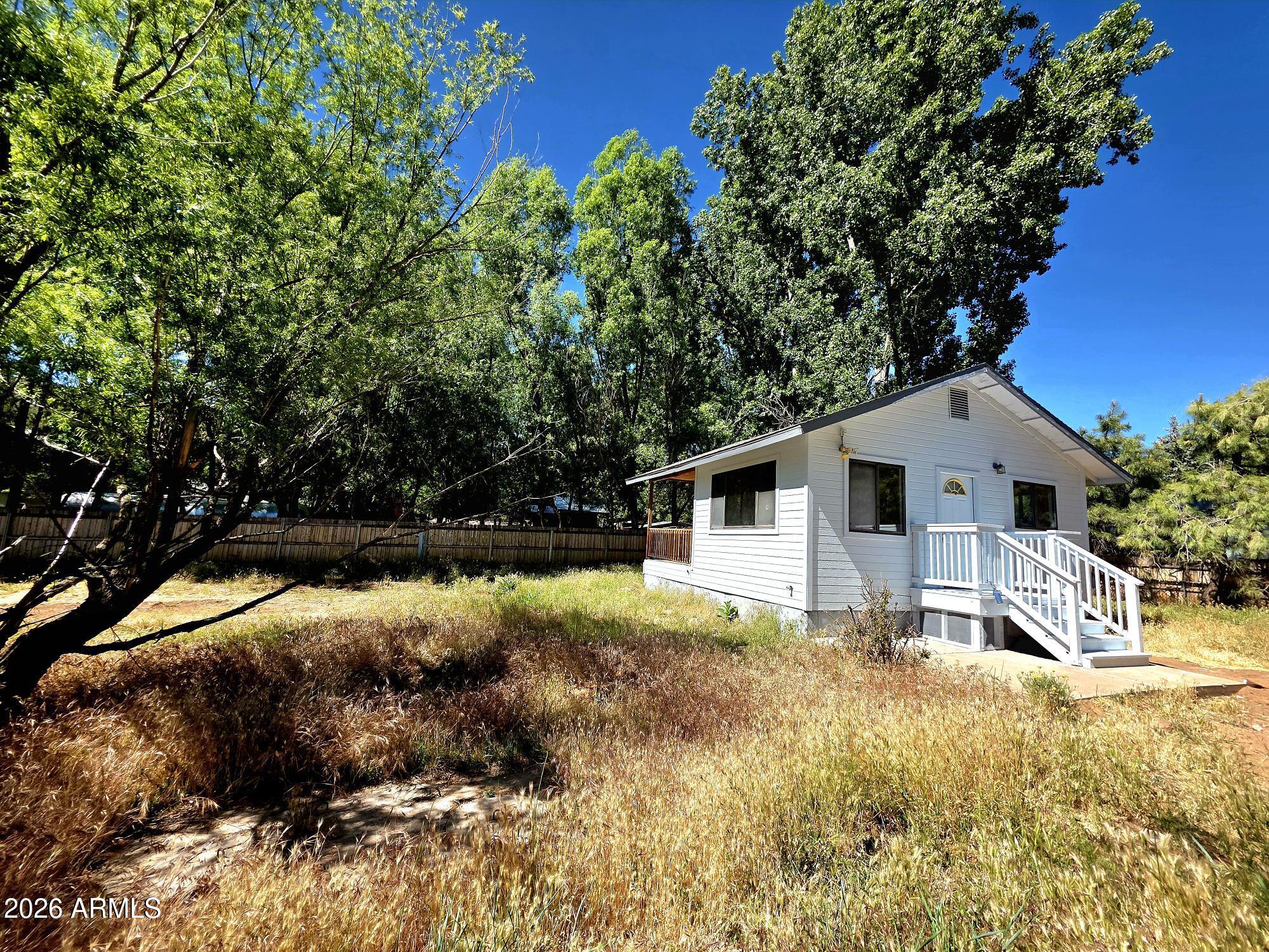Unsubdivided Straw S of Fossil Creek - Residential