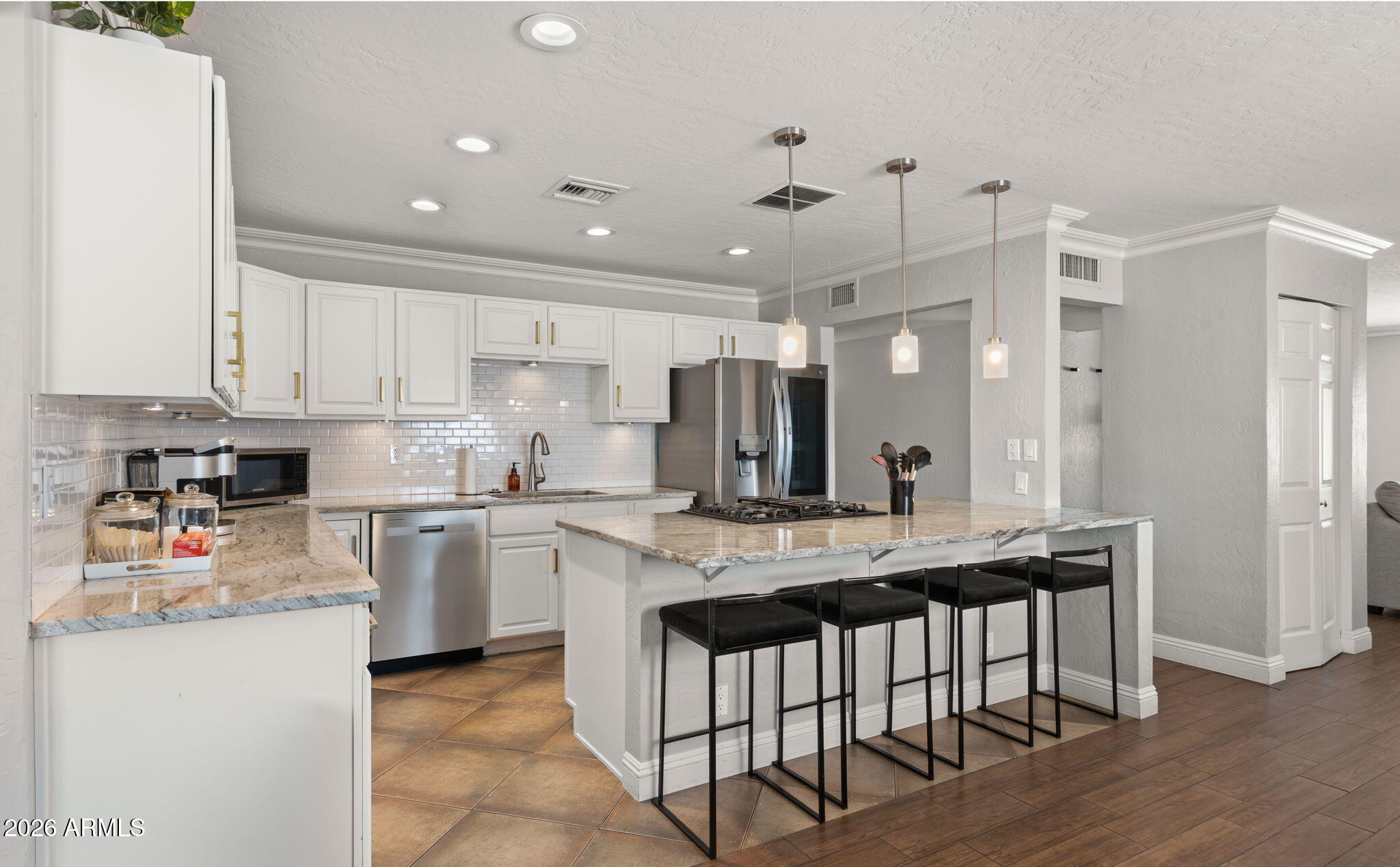 SCOTTSDALE ESTATES 7 LOTS 760-887, TR A - Residential