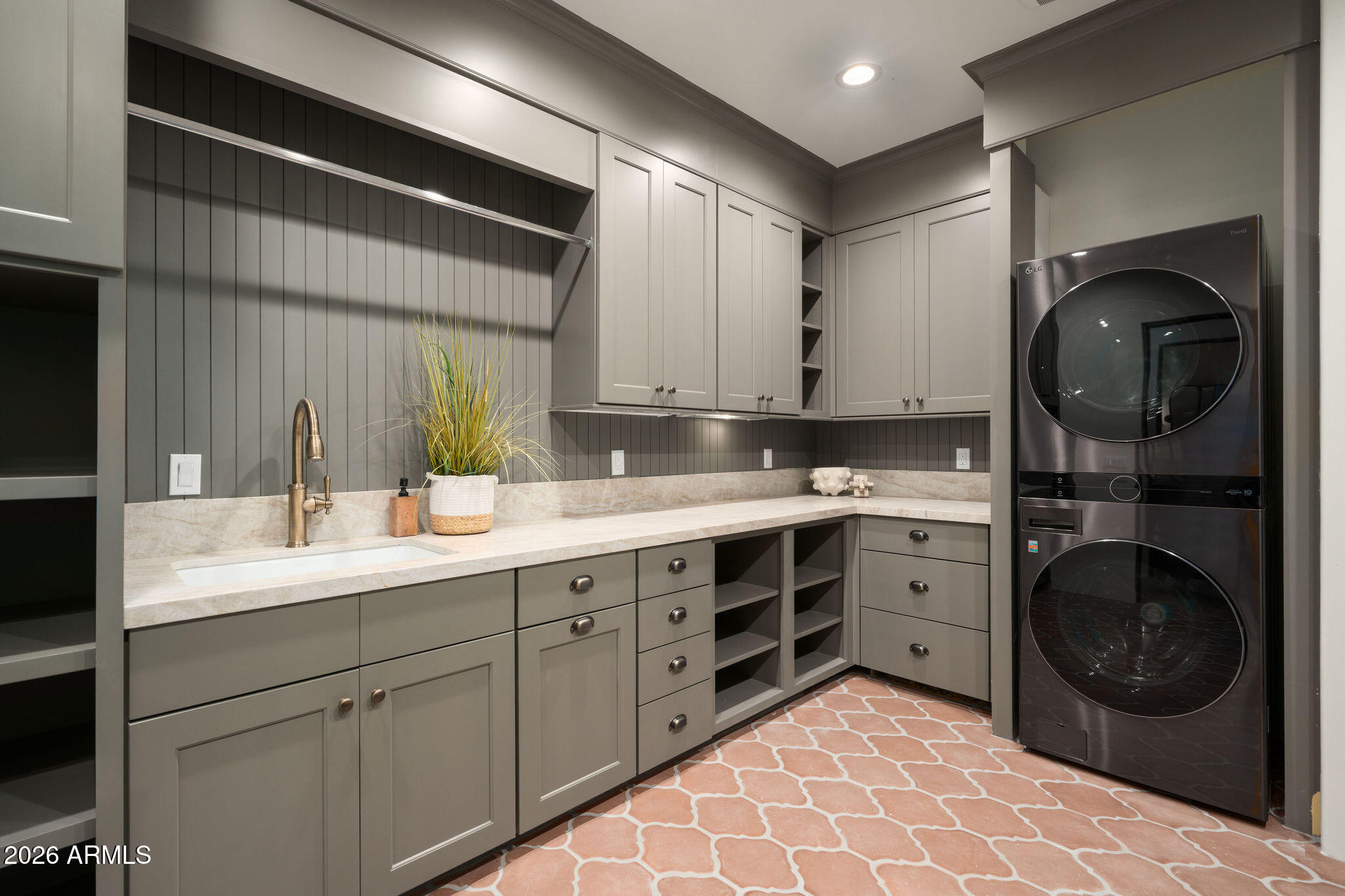 CAMELBACK COUNTRY CLUB ESTATES 3 - Residential
