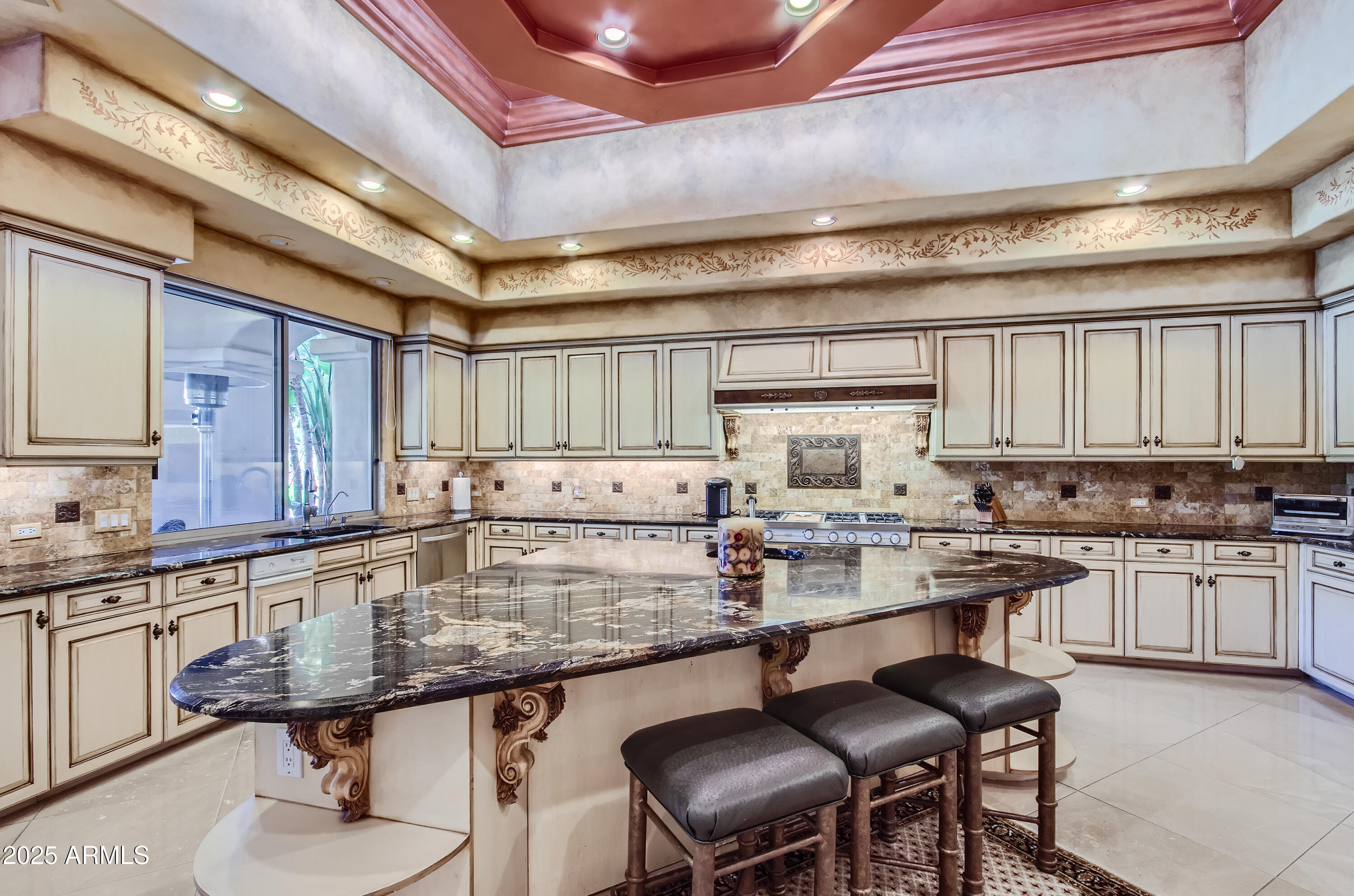 CAMELBACK COUNTRY ESTATES - Residential