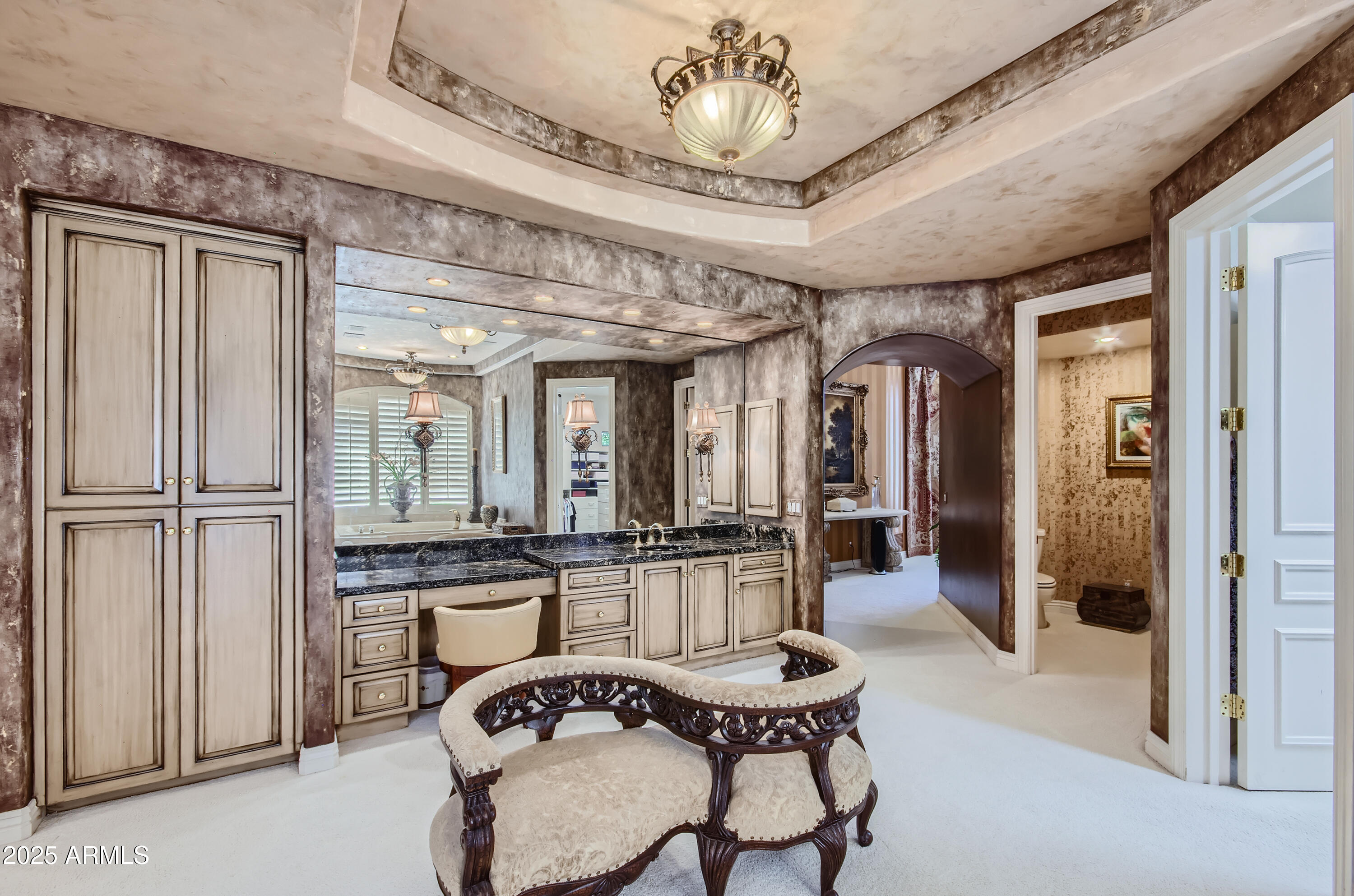 CAMELBACK COUNTRY ESTATES - Residential