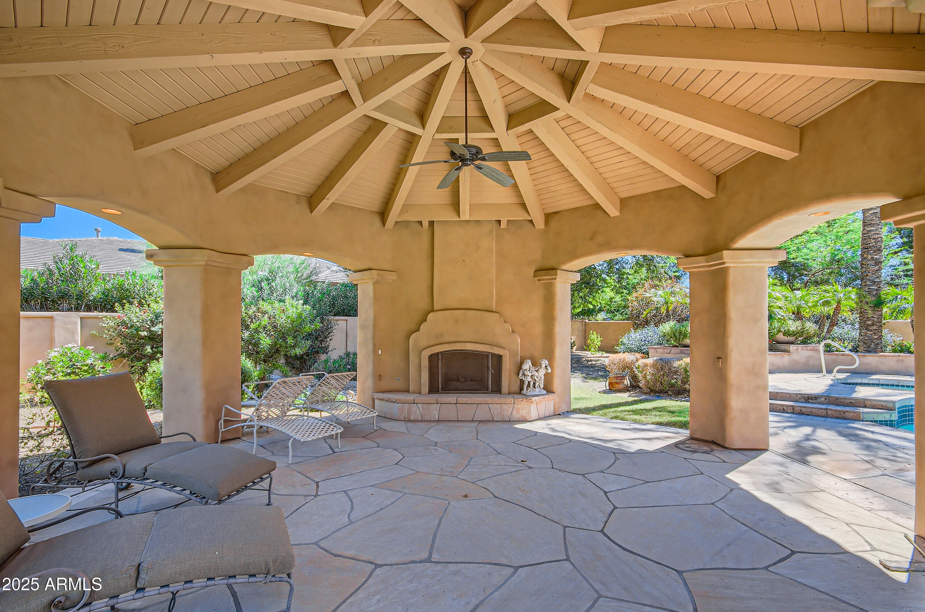 CAMELBACK COUNTRY ESTATES - Residential
