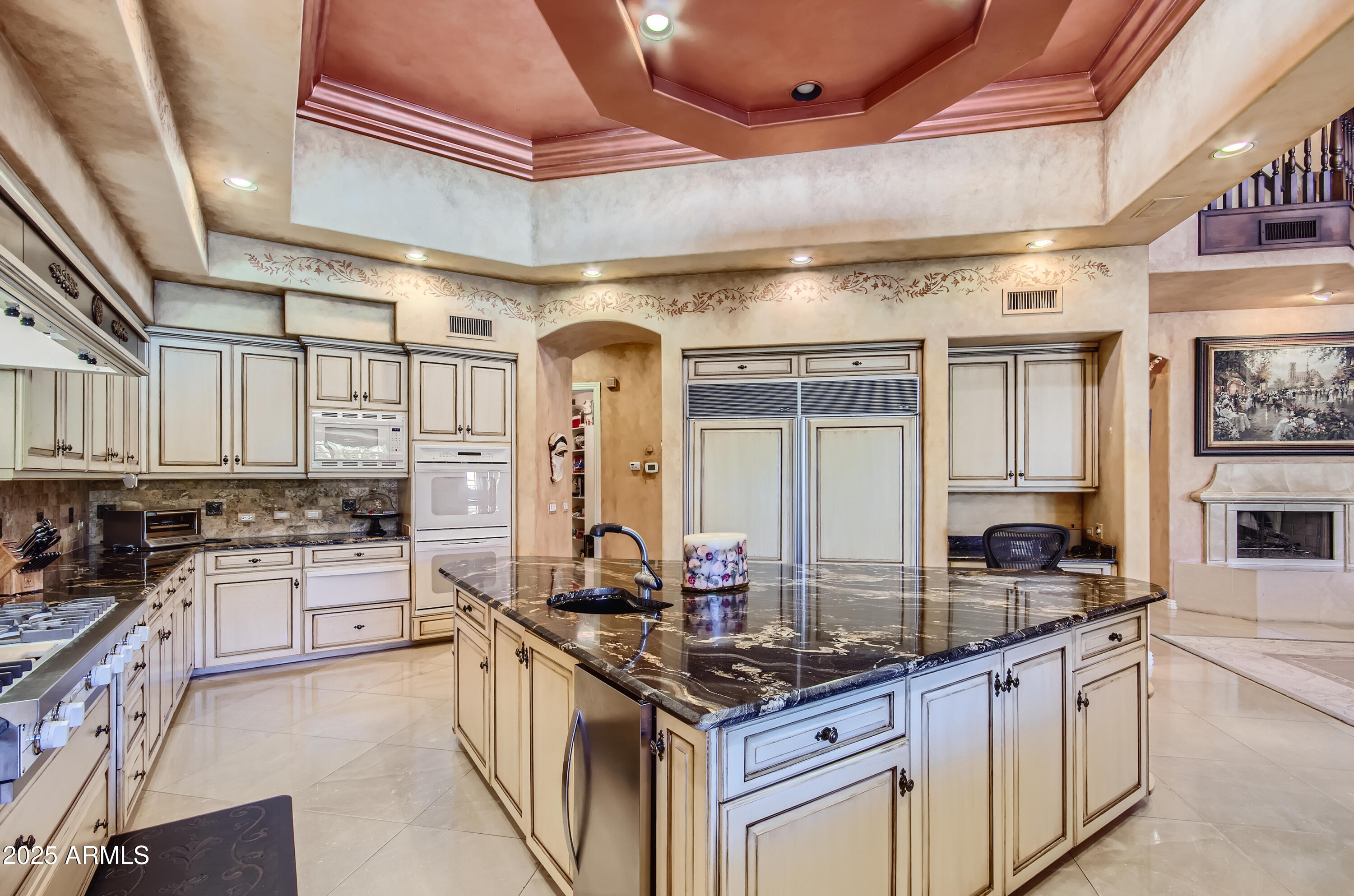 CAMELBACK COUNTRY ESTATES - Residential