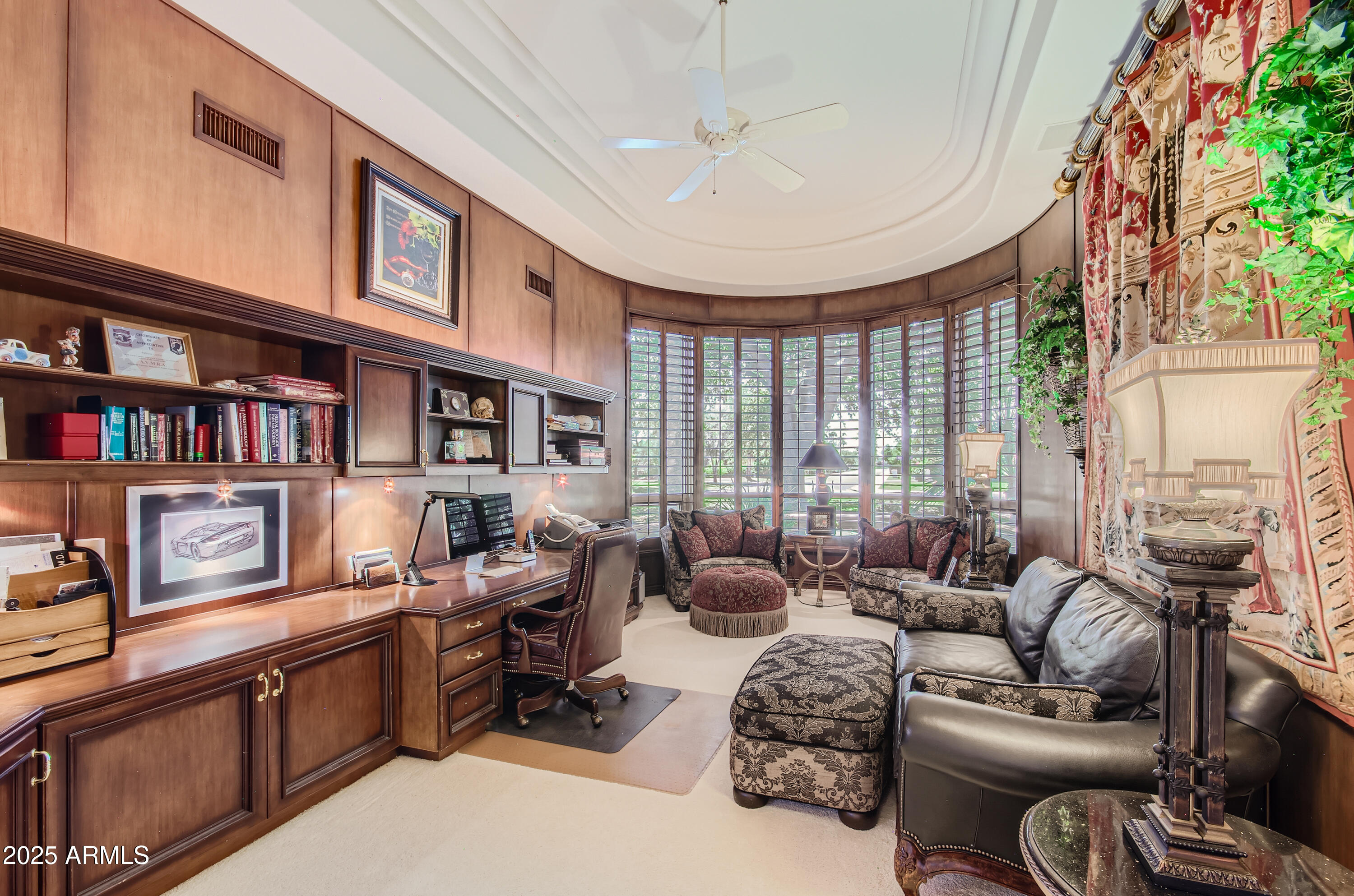 CAMELBACK COUNTRY ESTATES - Residential