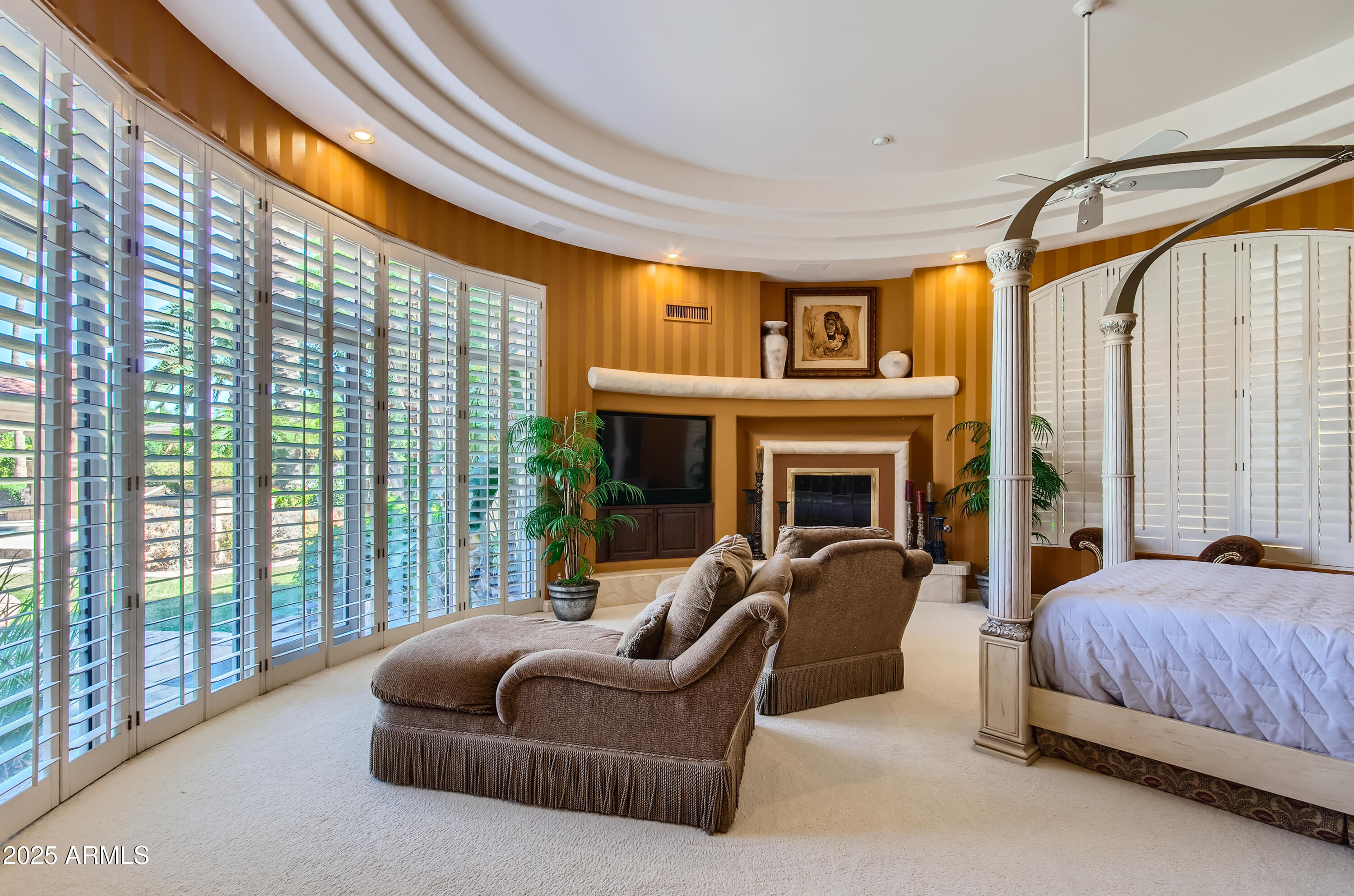 CAMELBACK COUNTRY ESTATES - Residential