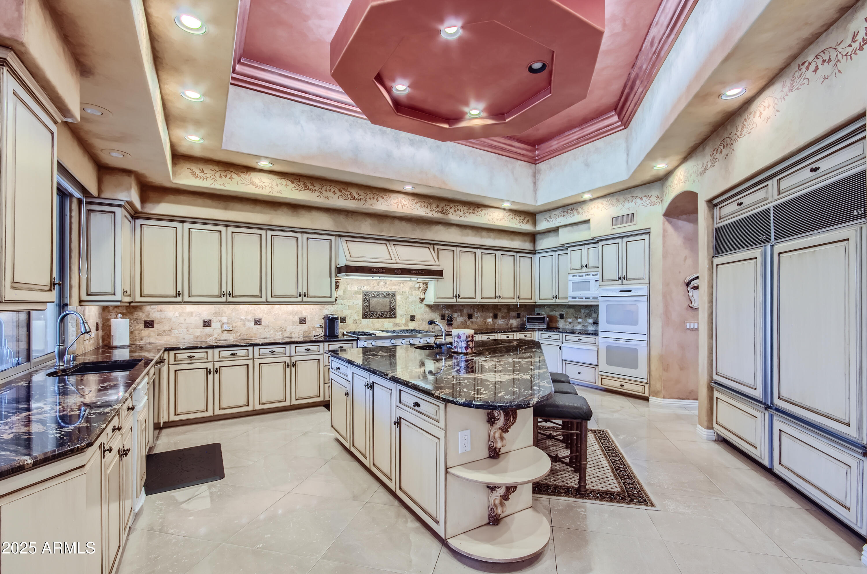 CAMELBACK COUNTRY ESTATES - Residential