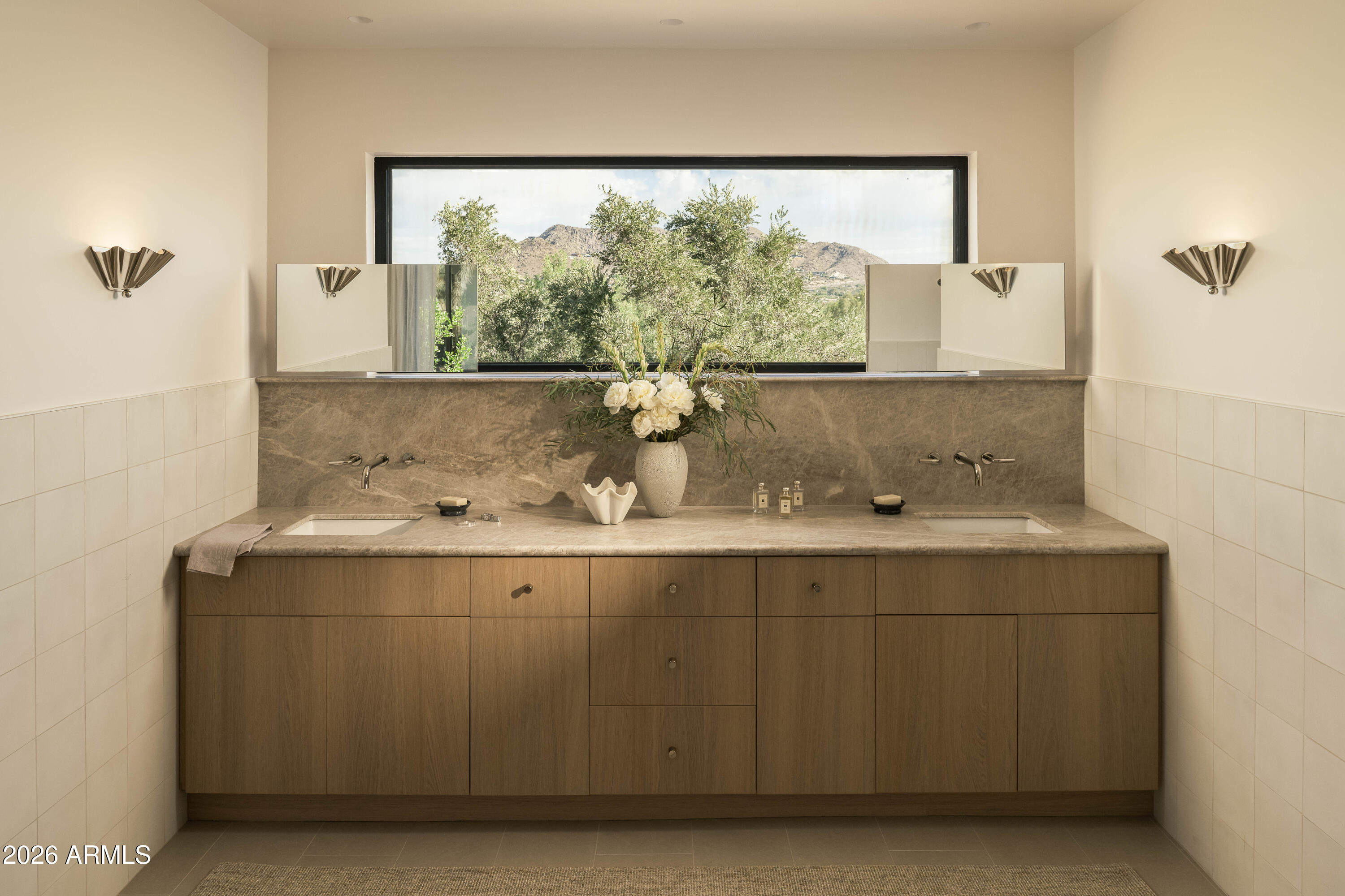 ECHO CANYON - Residential