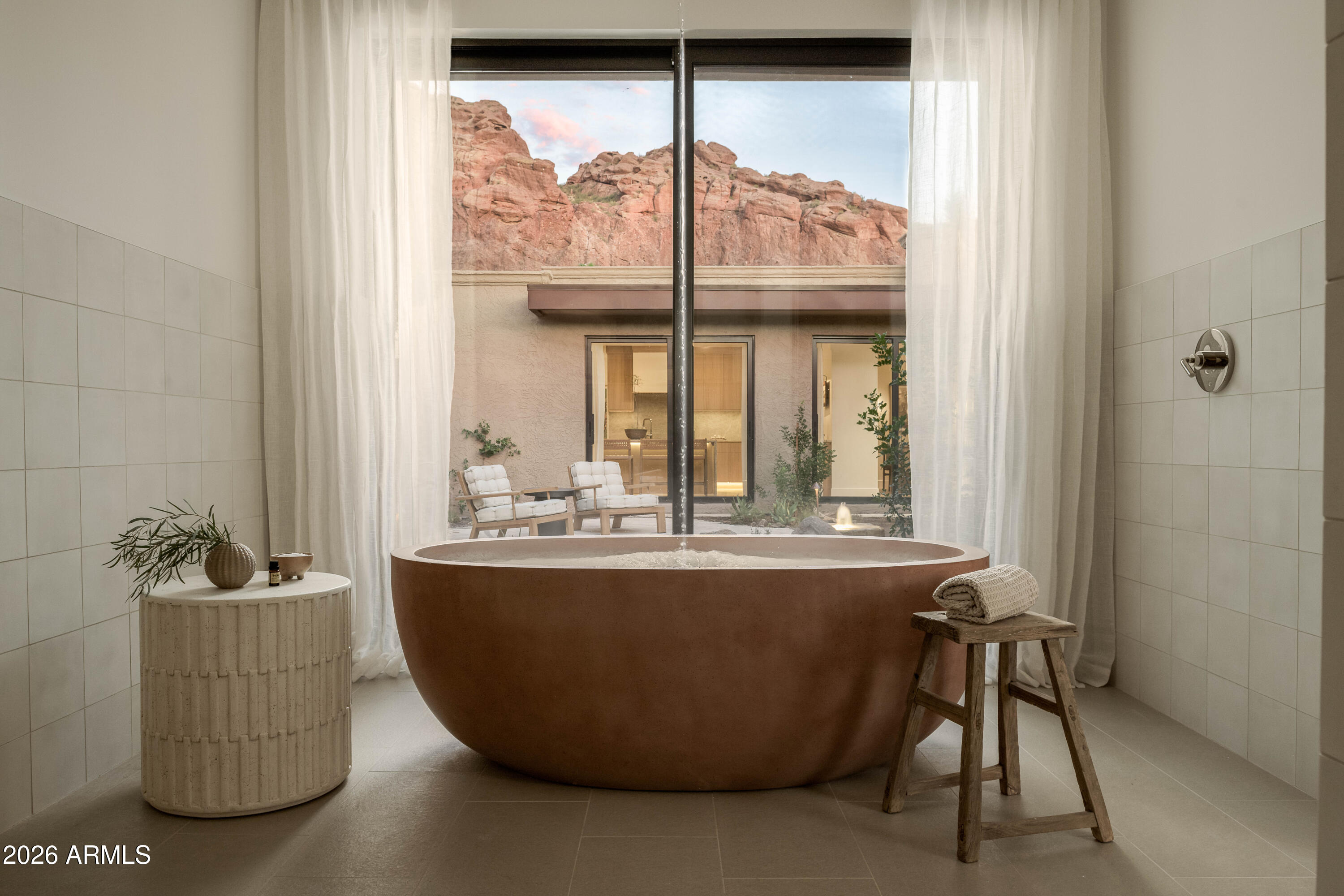 ECHO CANYON - Residential