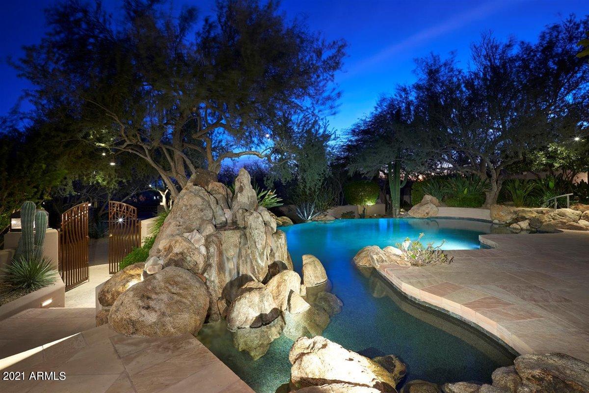 DESERT HIGHLANDS - Residential
