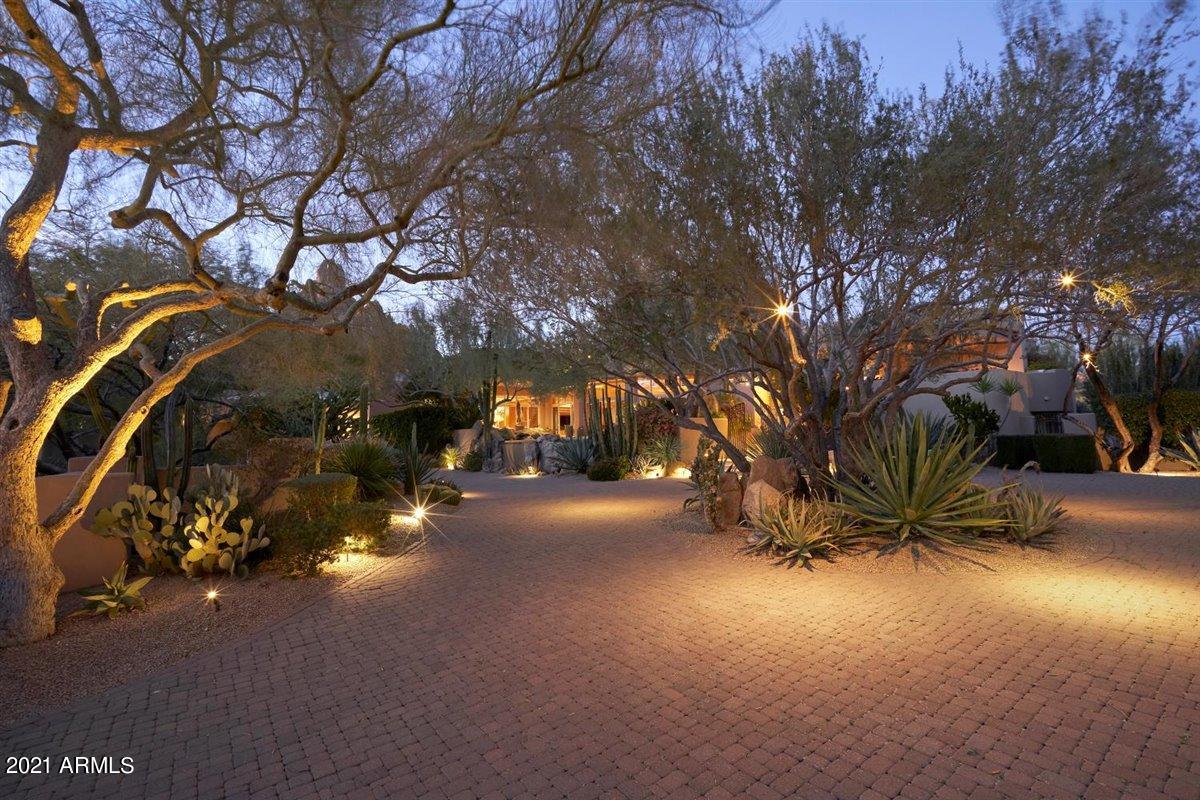 DESERT HIGHLANDS - Residential