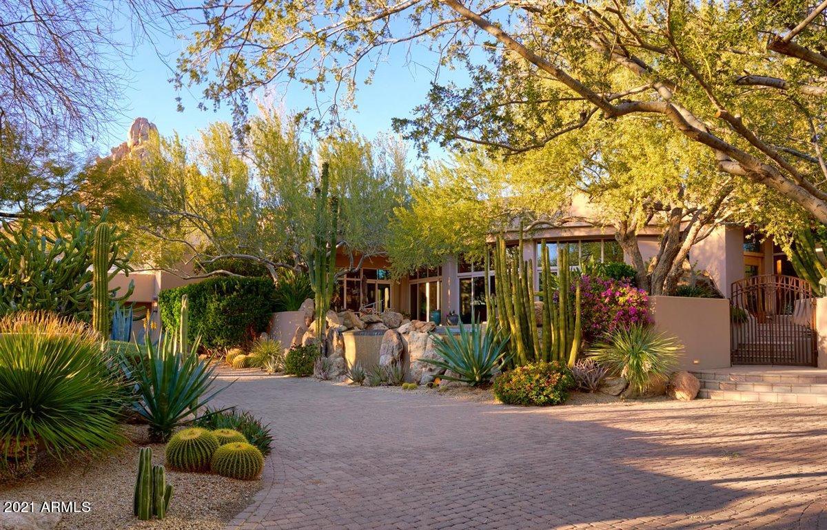 DESERT HIGHLANDS - Residential