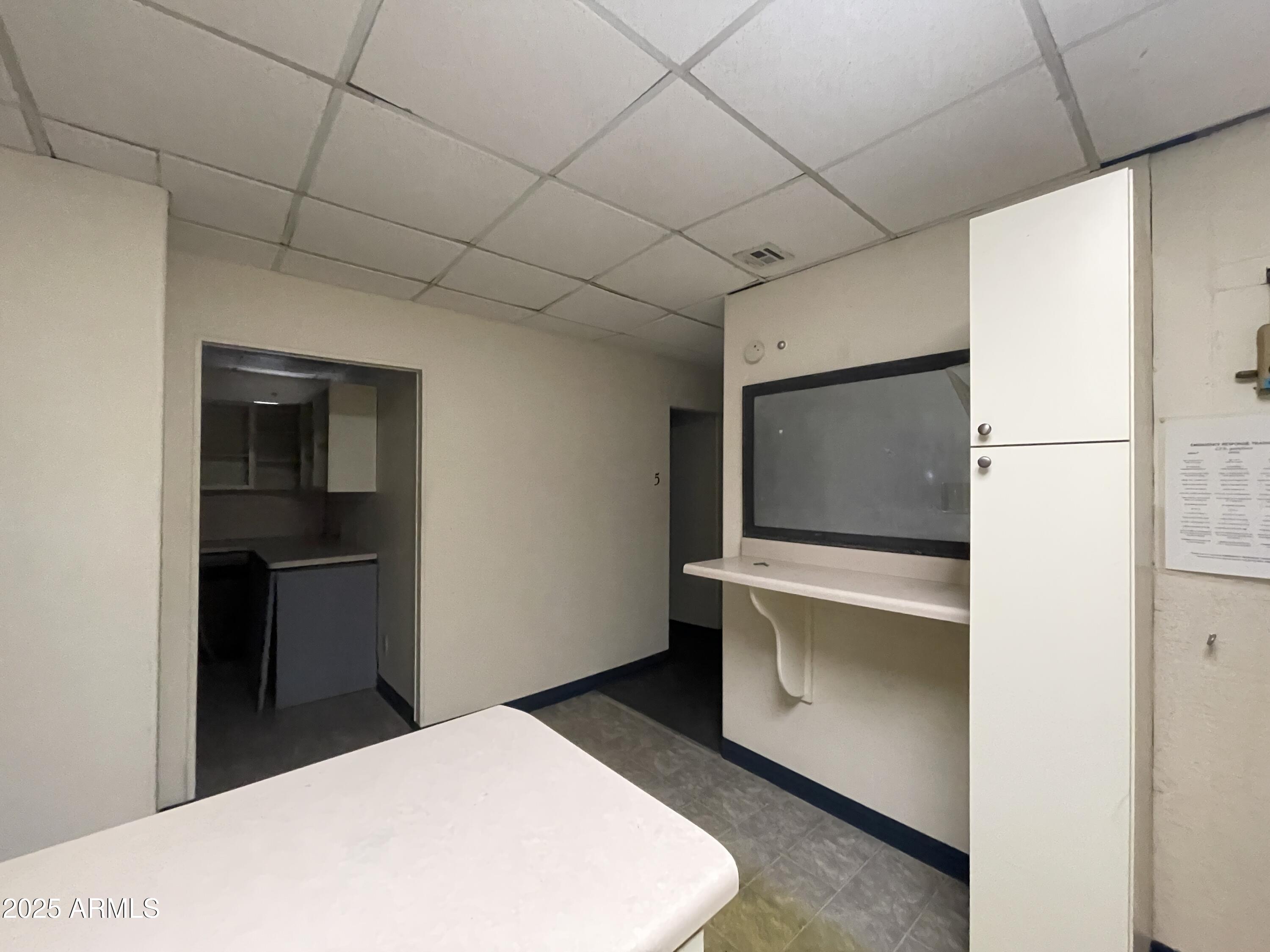 MARYVALE TERRACE 29 LOTS 212-352 & TR A - Commercial Lease