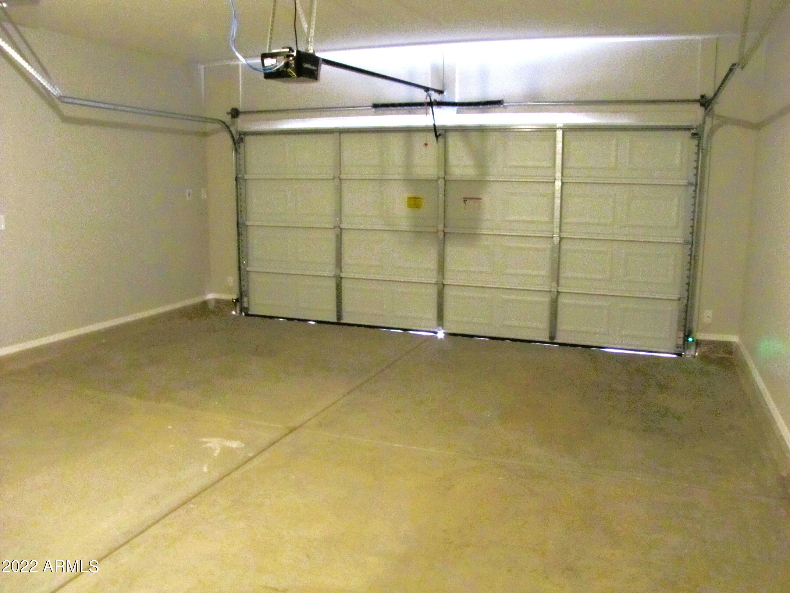 HOLIDAY AT PUEBLO DEL SOL PHASE 5A - Residential Lease