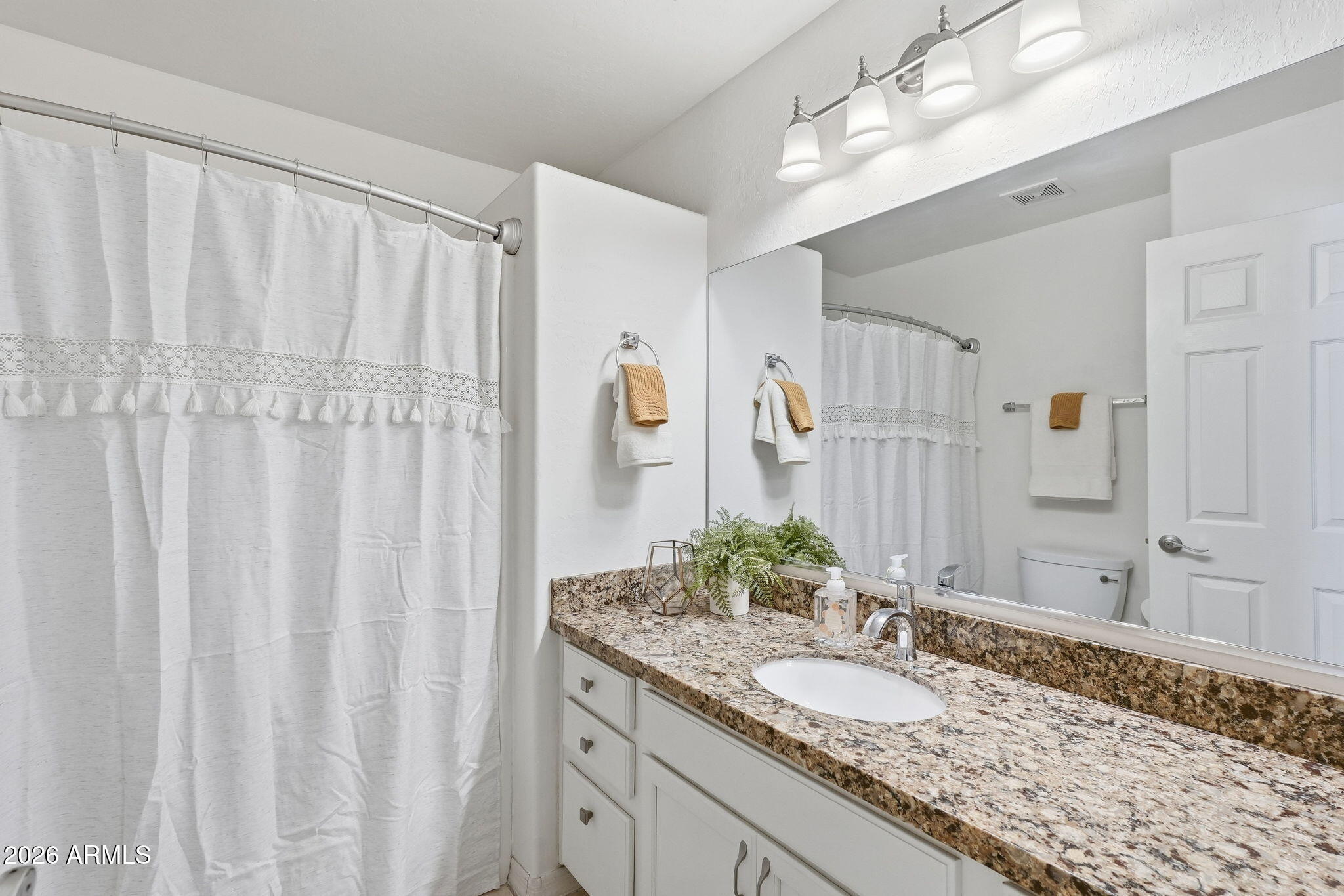 VISTA VILLA TOWNHOMES - Residential