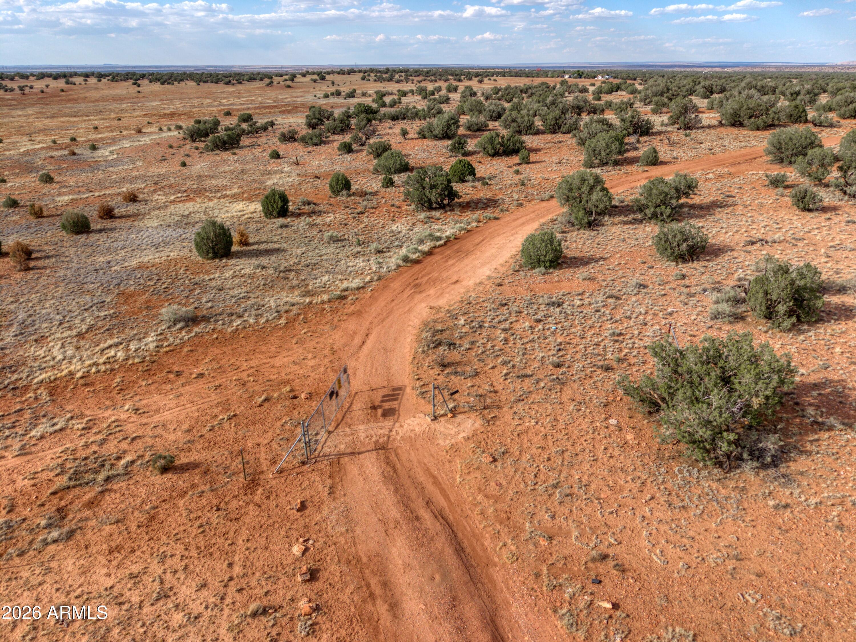 RANCH OF THE WHITE MOUNTAINS UNIT 17 - Residential