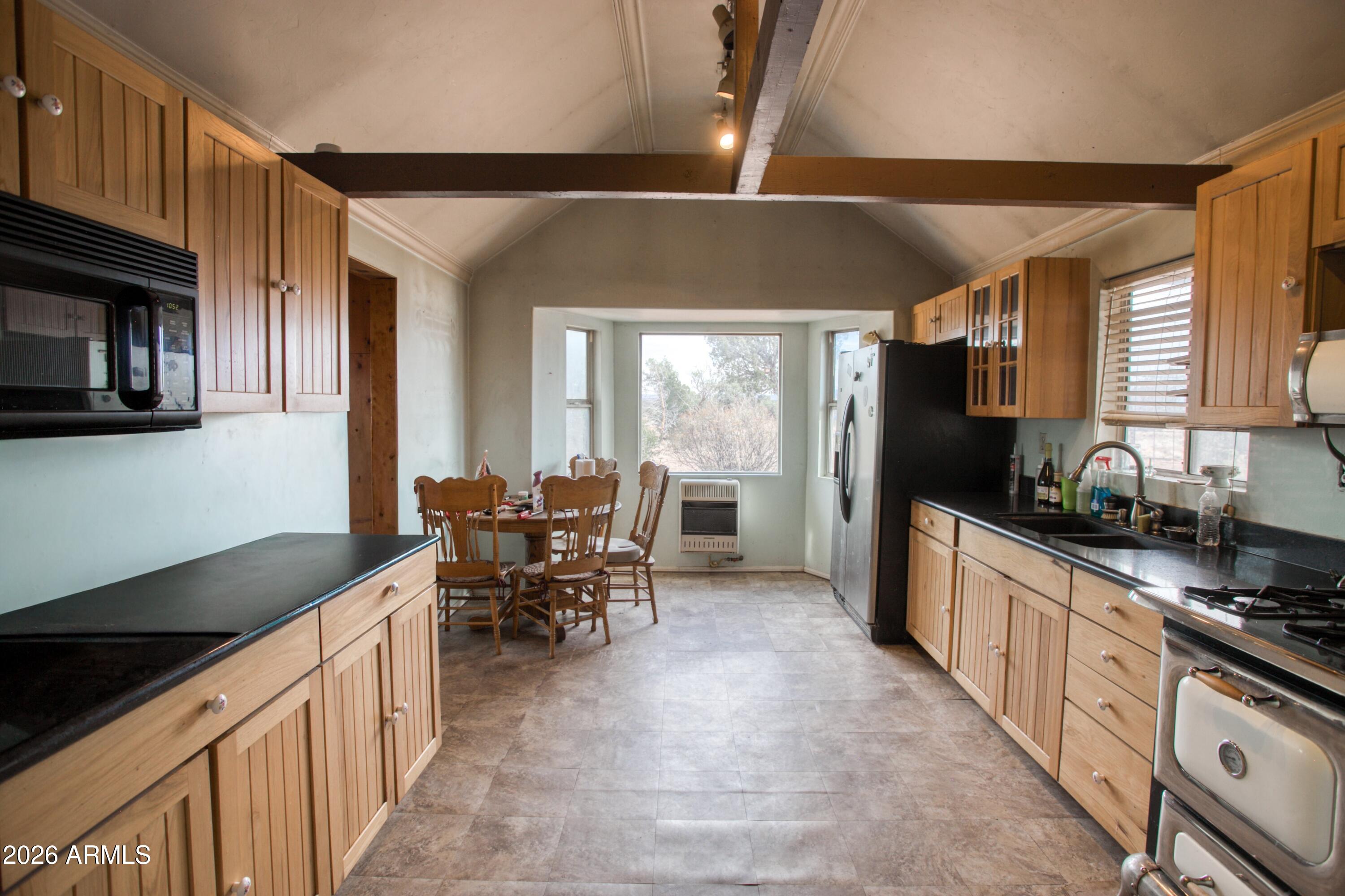 RANCH OF THE WHITE MOUNTAINS UNIT 17 - Residential