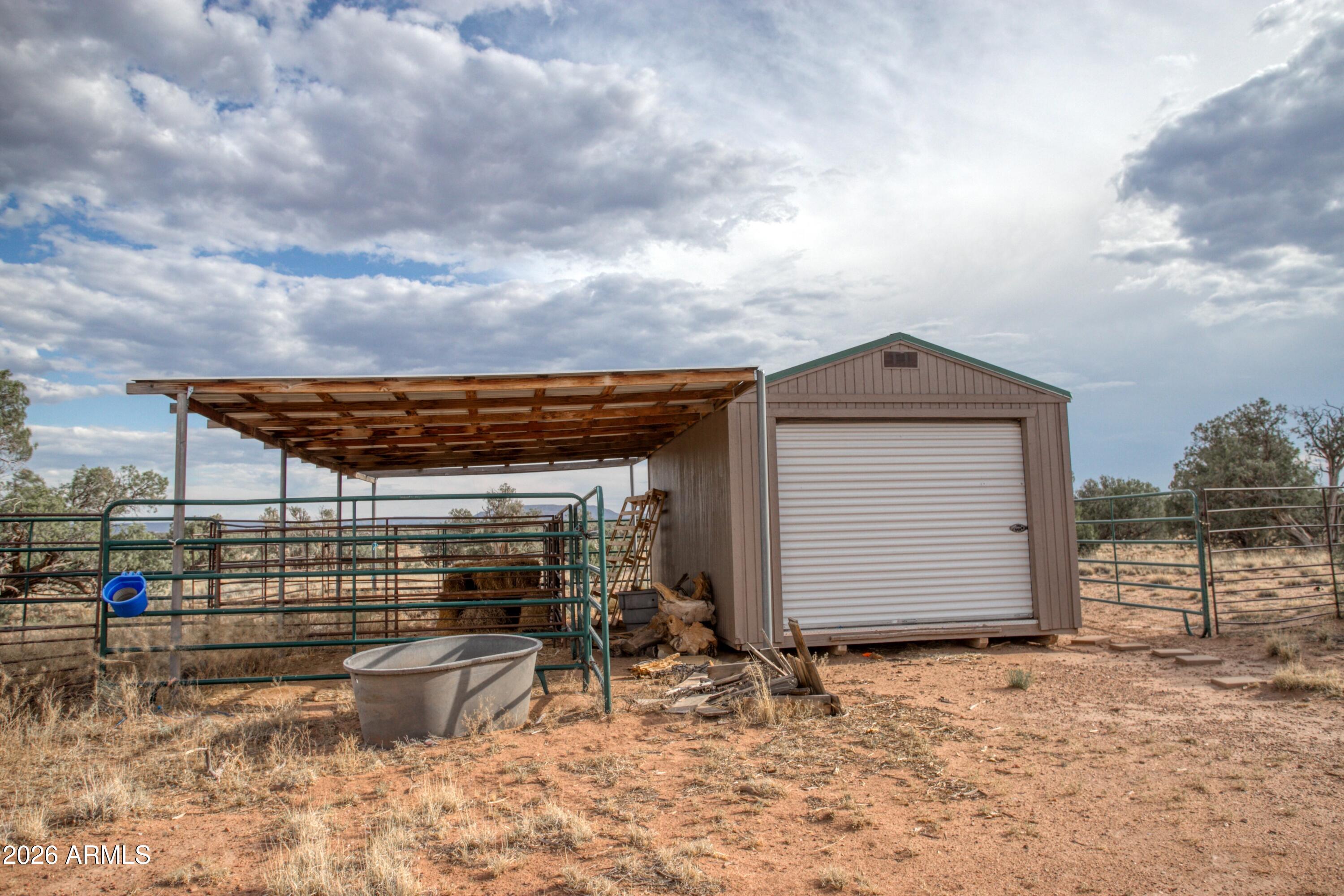 RANCH OF THE WHITE MOUNTAINS UNIT 17 - Residential