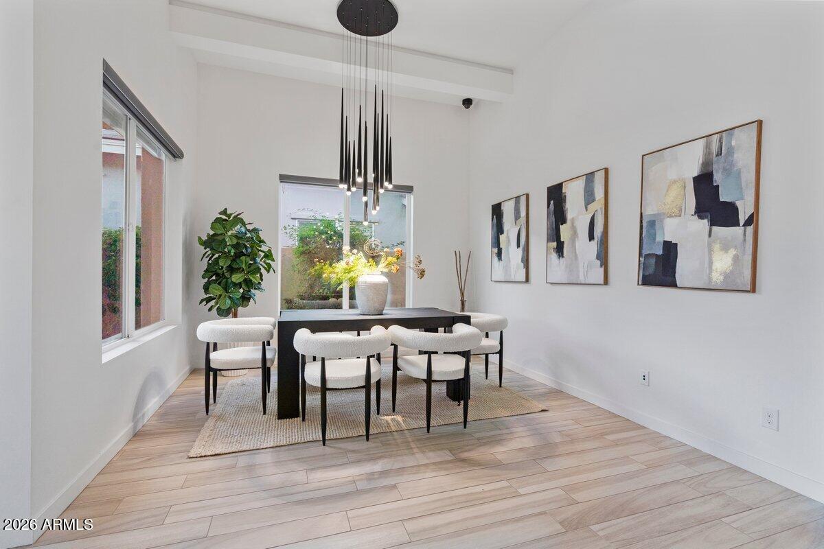 ASTORIA - Residential