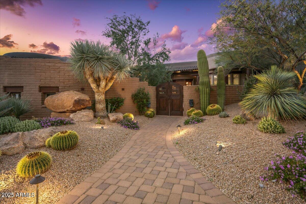 DESERT MOUNTAIN - Residential