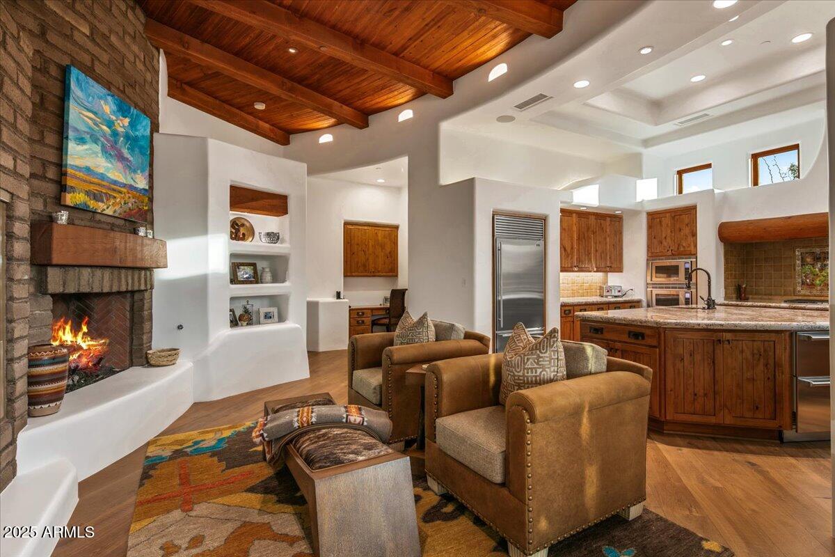 DESERT MOUNTAIN - Residential