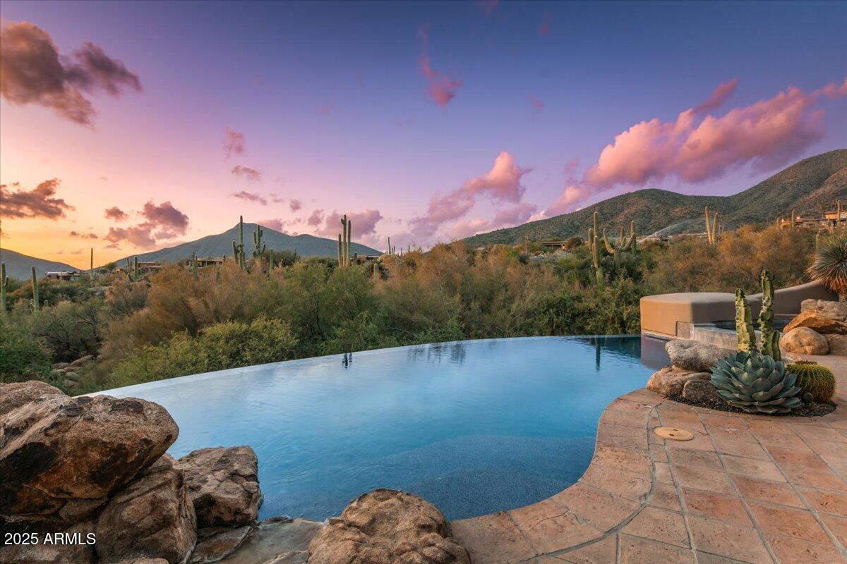 DESERT MOUNTAIN - Residential