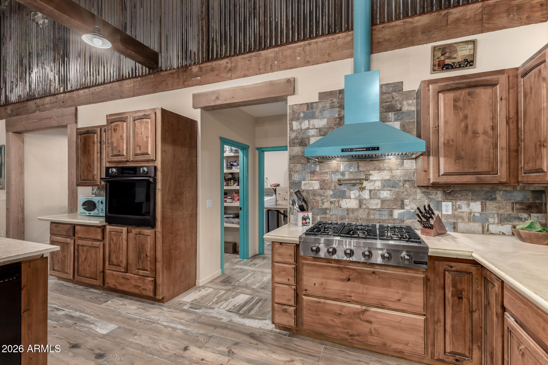 Western Estate- County Island Acreage - Residential