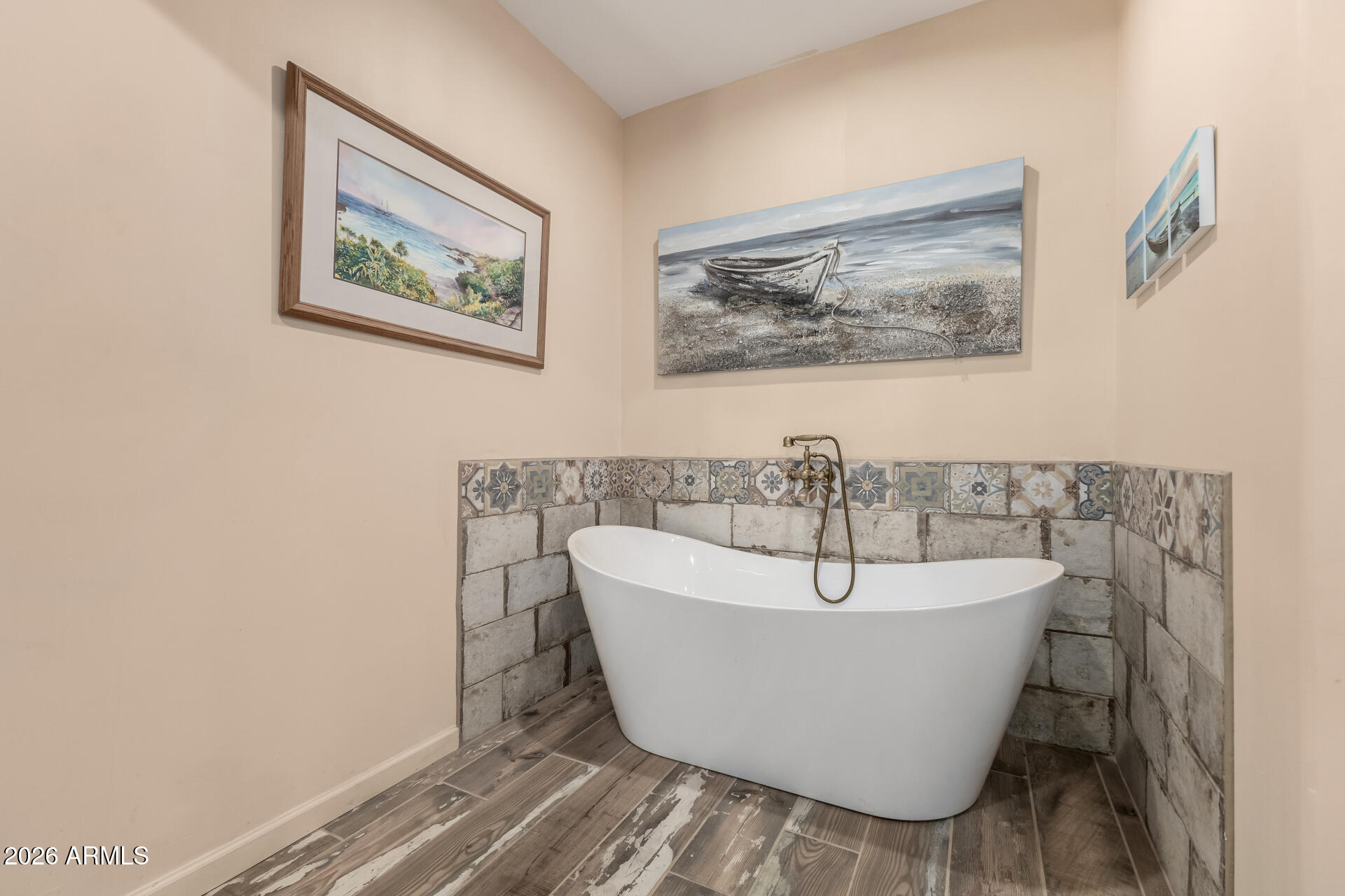 Western Estate- County Island Acreage - Residential