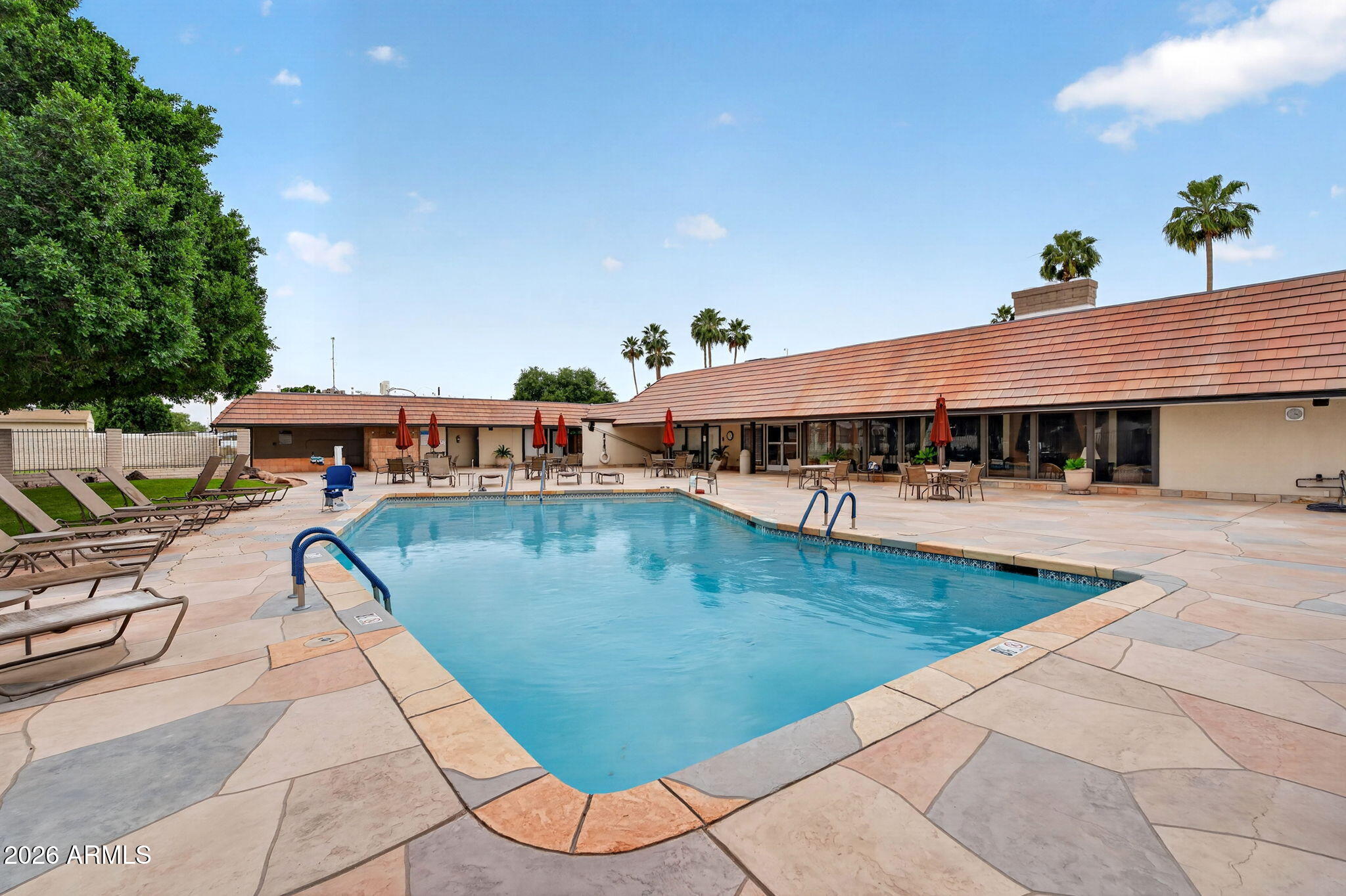 Hacienda De Valencia - Residential