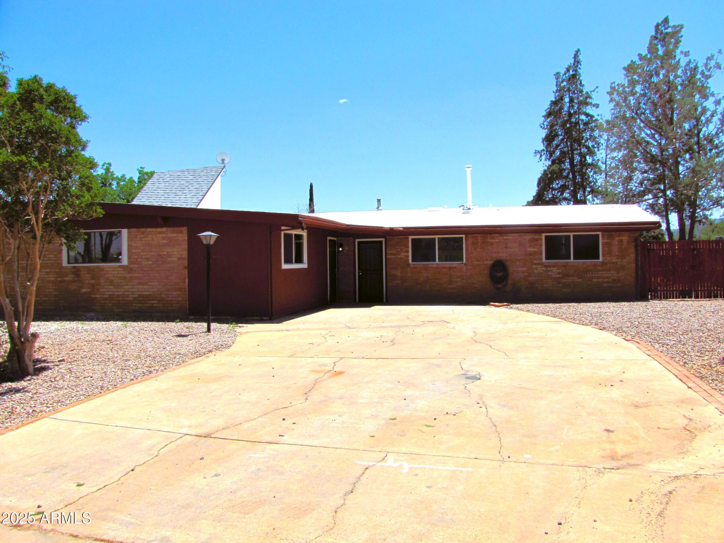 BUENA 3 - Residential