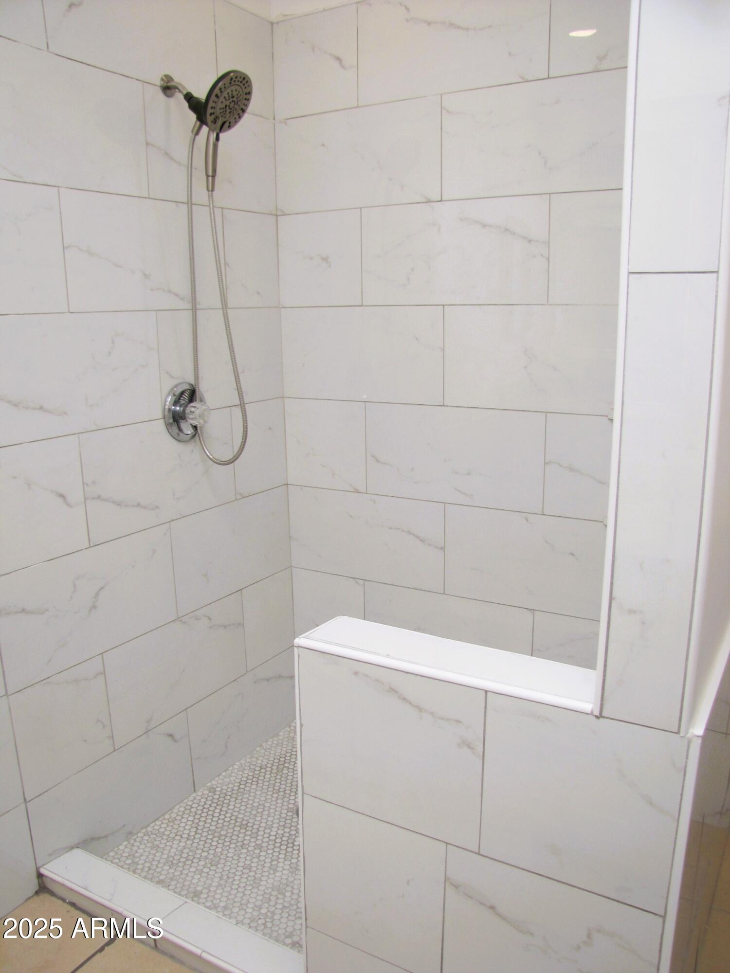 BUENA 3 - Residential