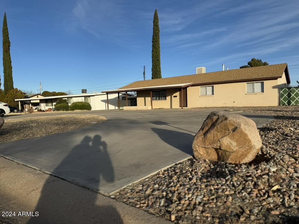 GARDEN CANYON HEIGHTS - Residential Lease
