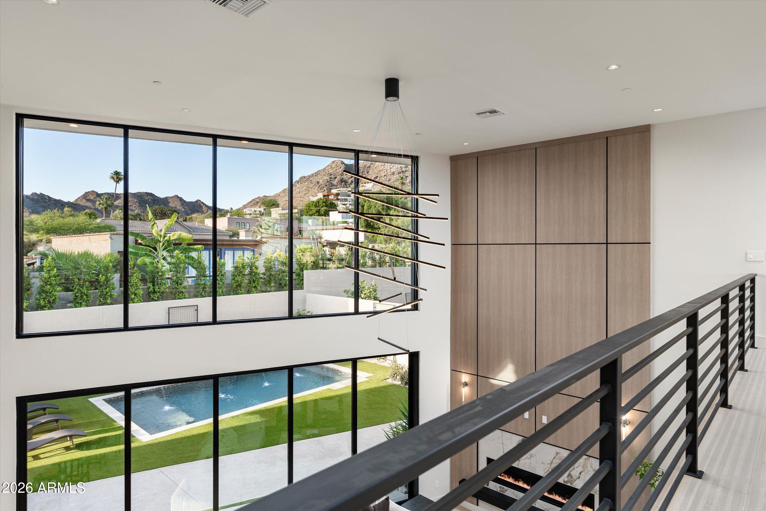 HAYDEN VIEWS AMD - Residential