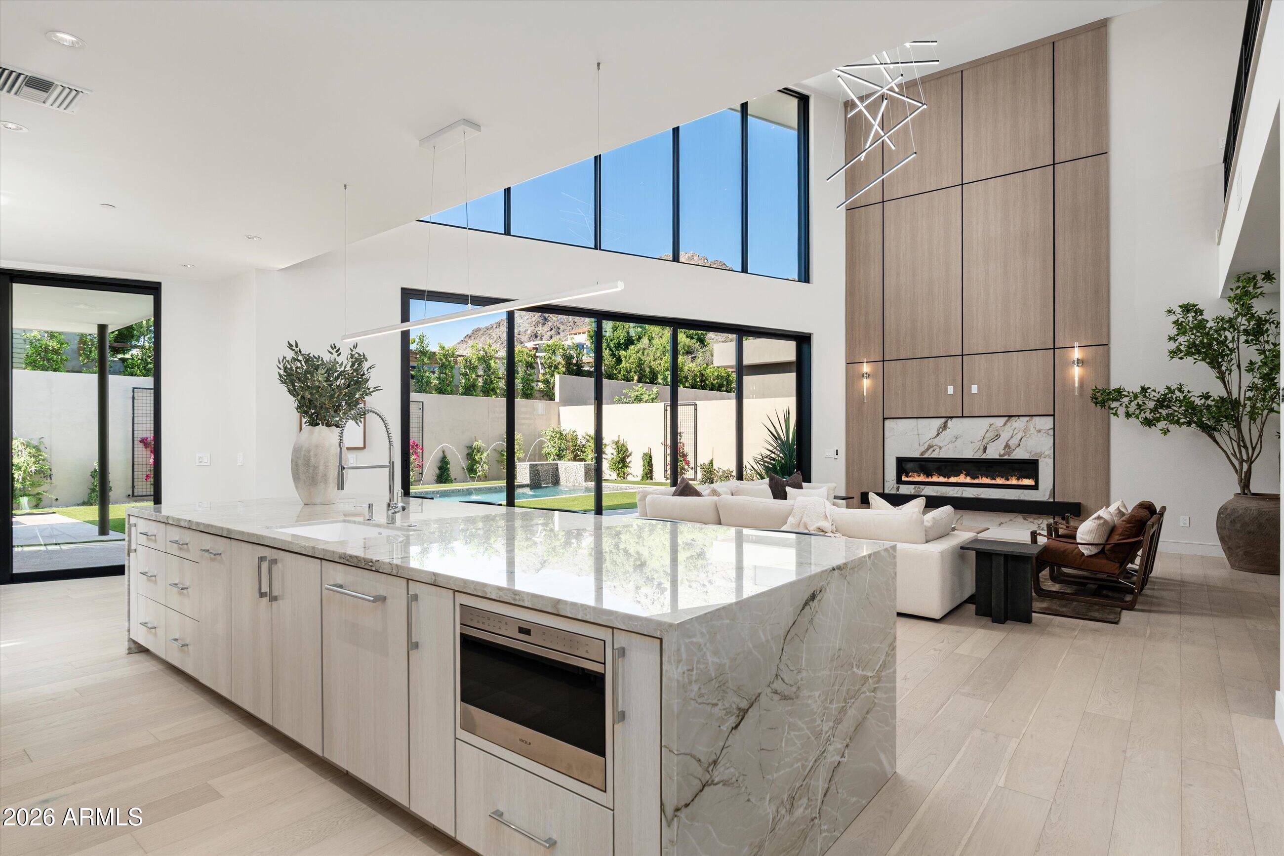 HAYDEN VIEWS AMD - Residential
