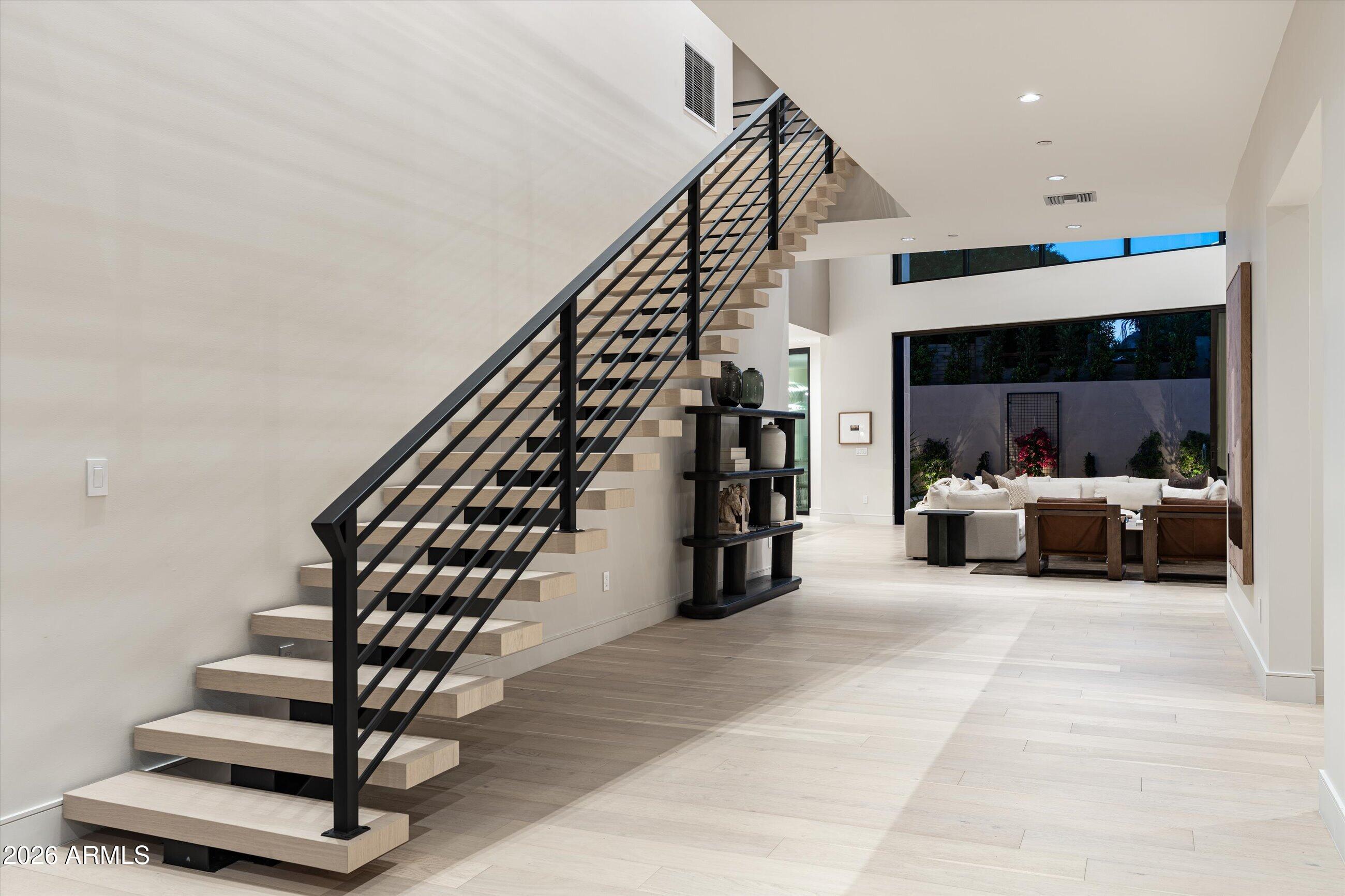 HAYDEN VIEWS AMD - Residential
